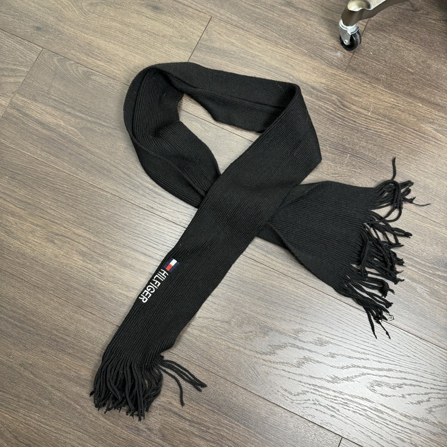 Tommy Black Skinny Scarf – view 1