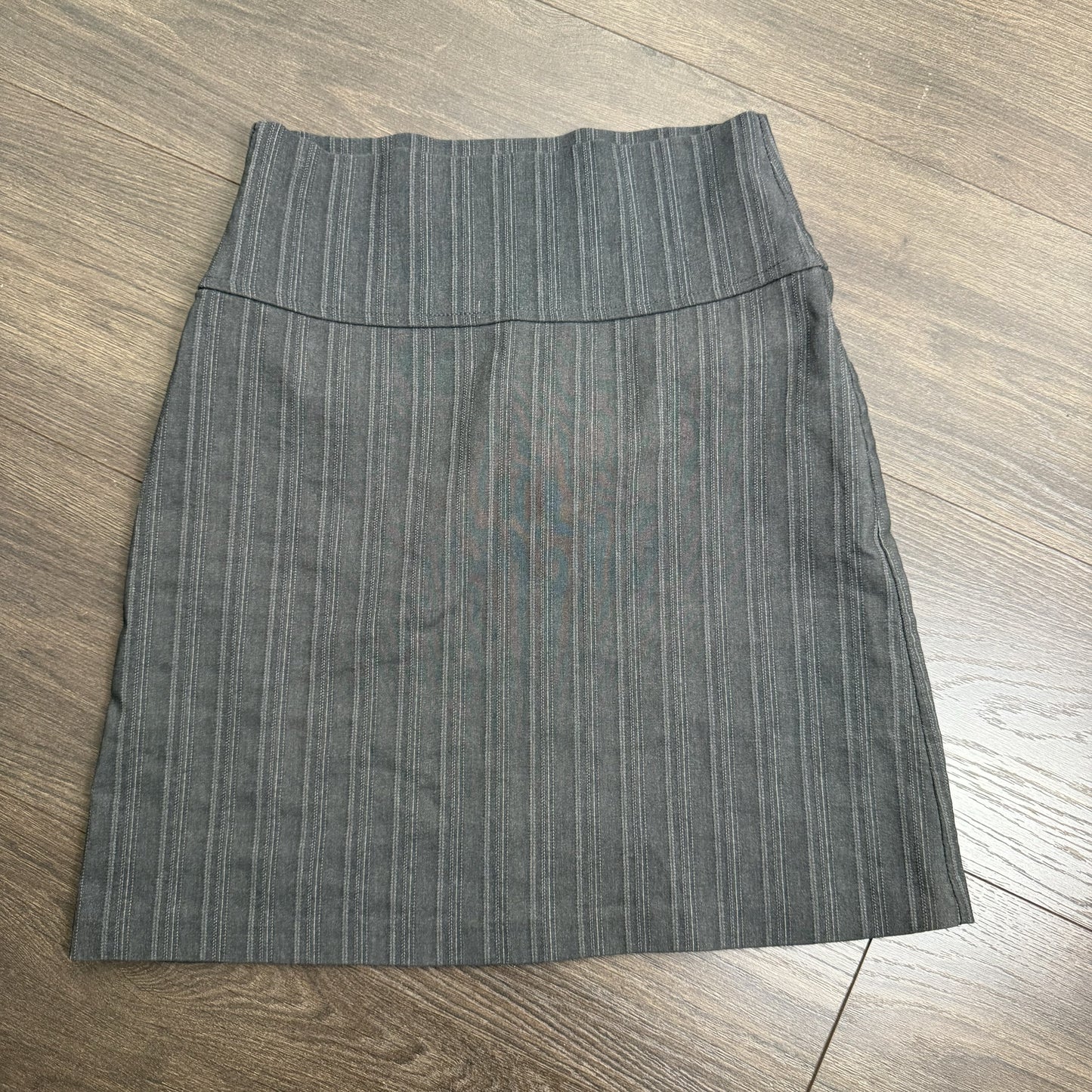 Vintage Grey Pinstripe Midi Skirt – view 2