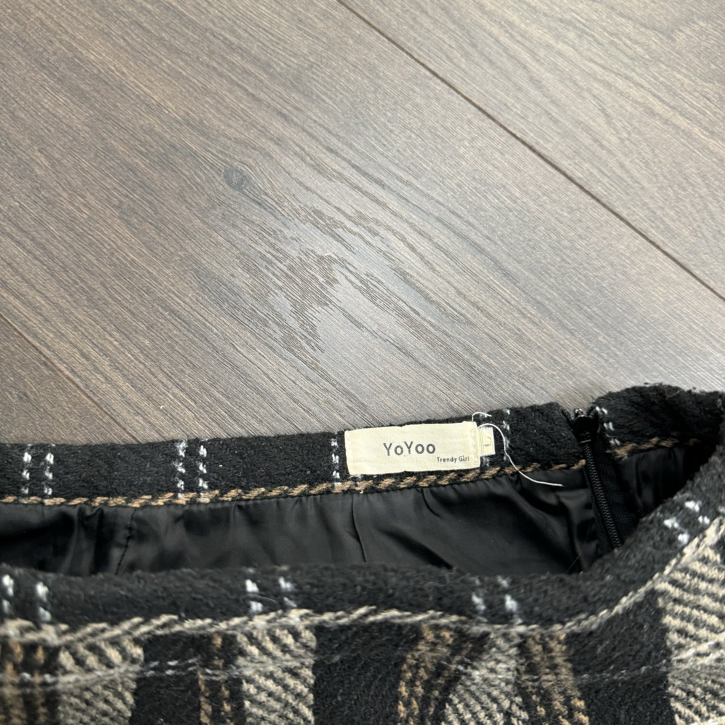 Tweed Plaid Midi Skirt – view 3