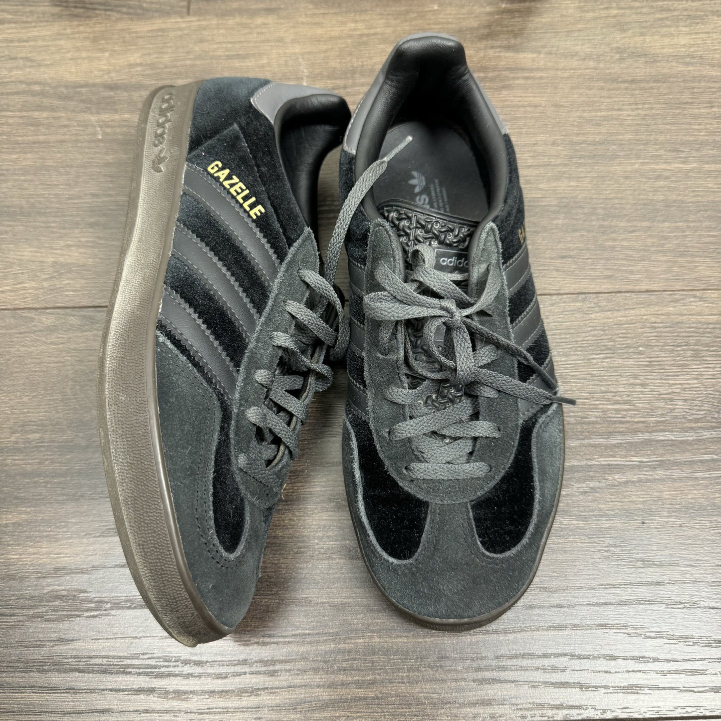 Adidas Gazelle Sneakers (US 6) – view 1