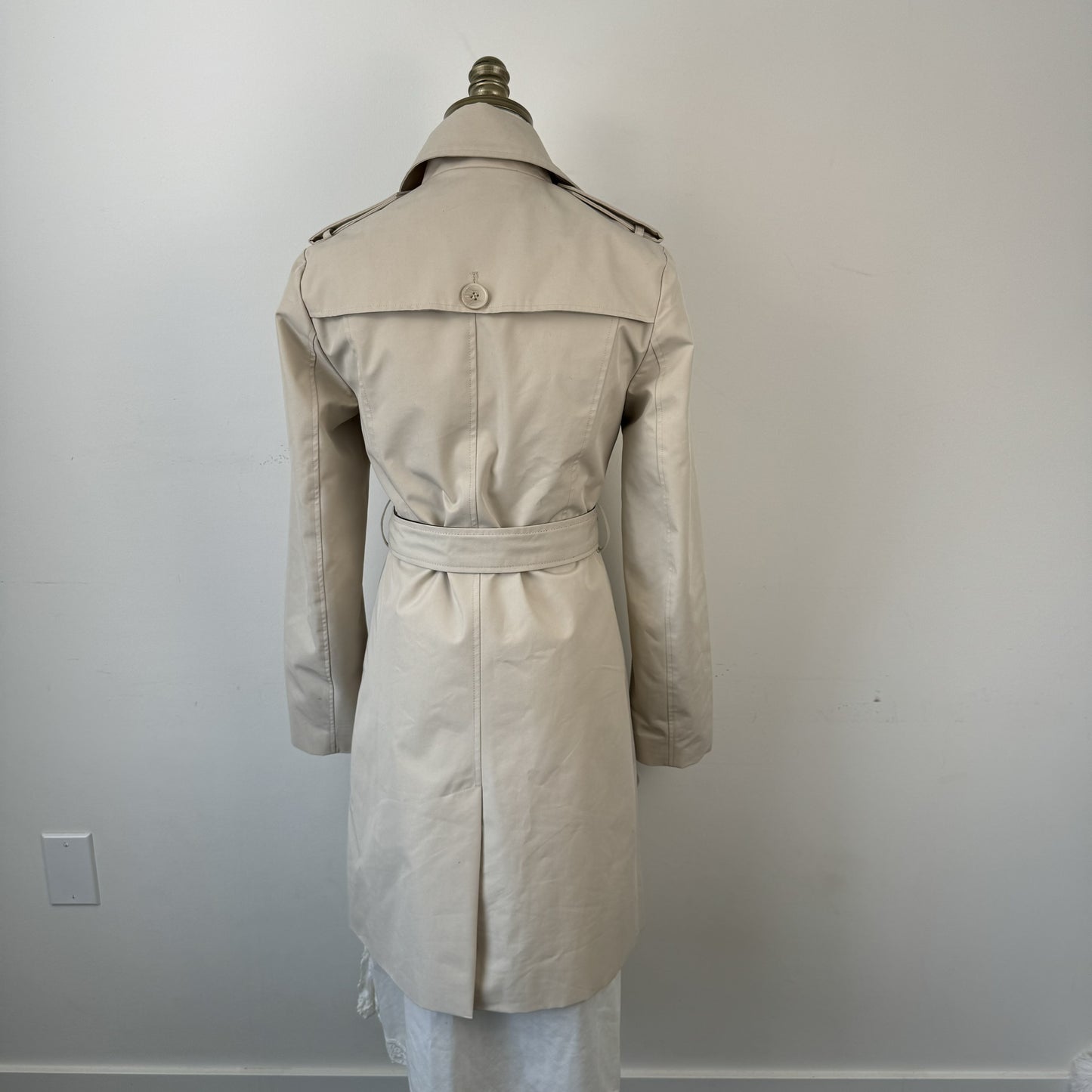 Danier Beige Leather Trim Trench Coat – view 9