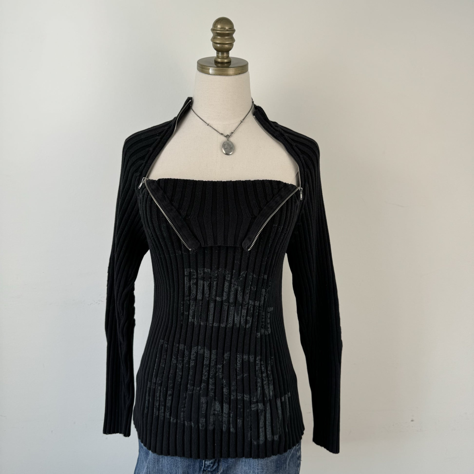 Y2K Black Grunge Turtleneck Sweater – view 3
