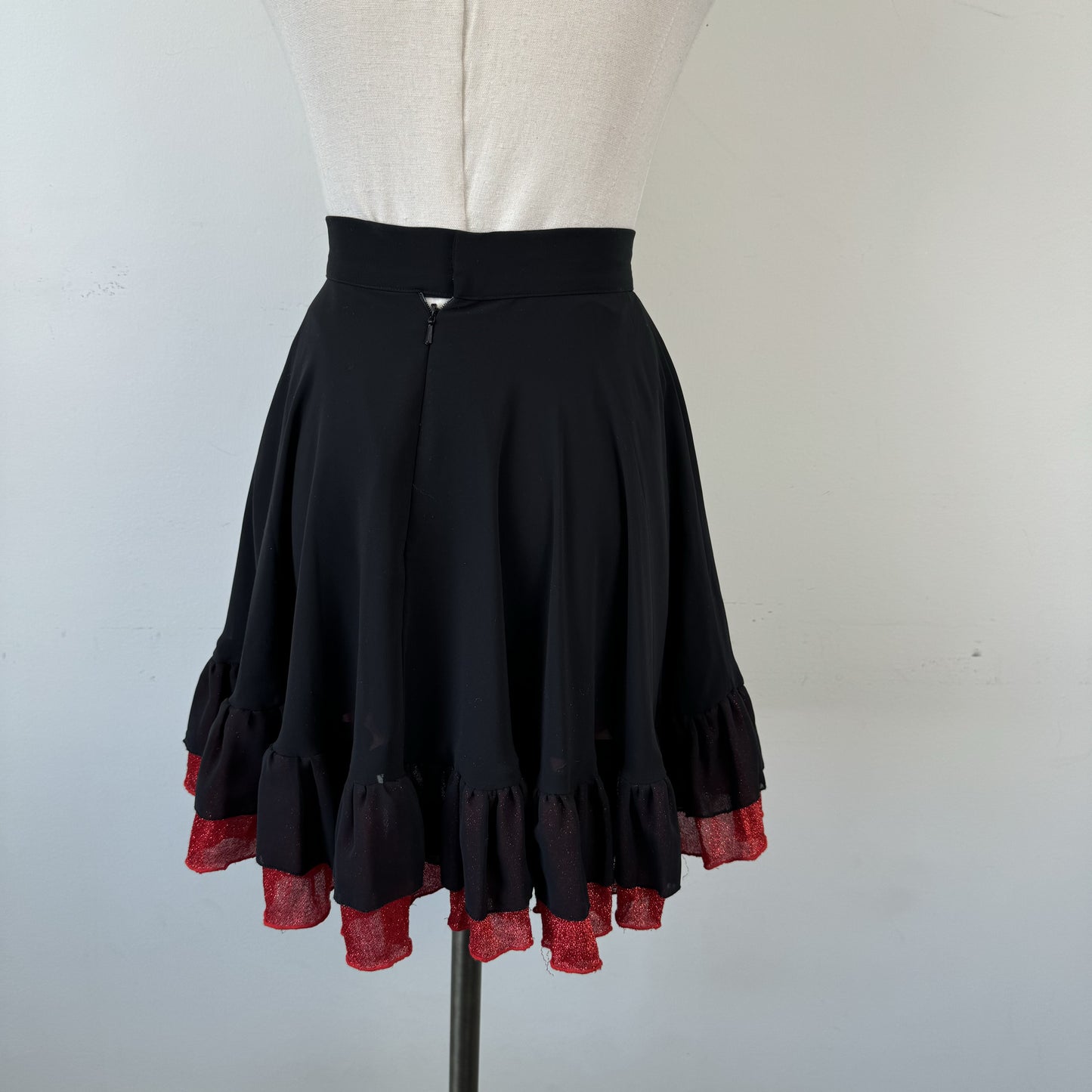 Black & Red Ruffle Trim Mini Skirt – view 4