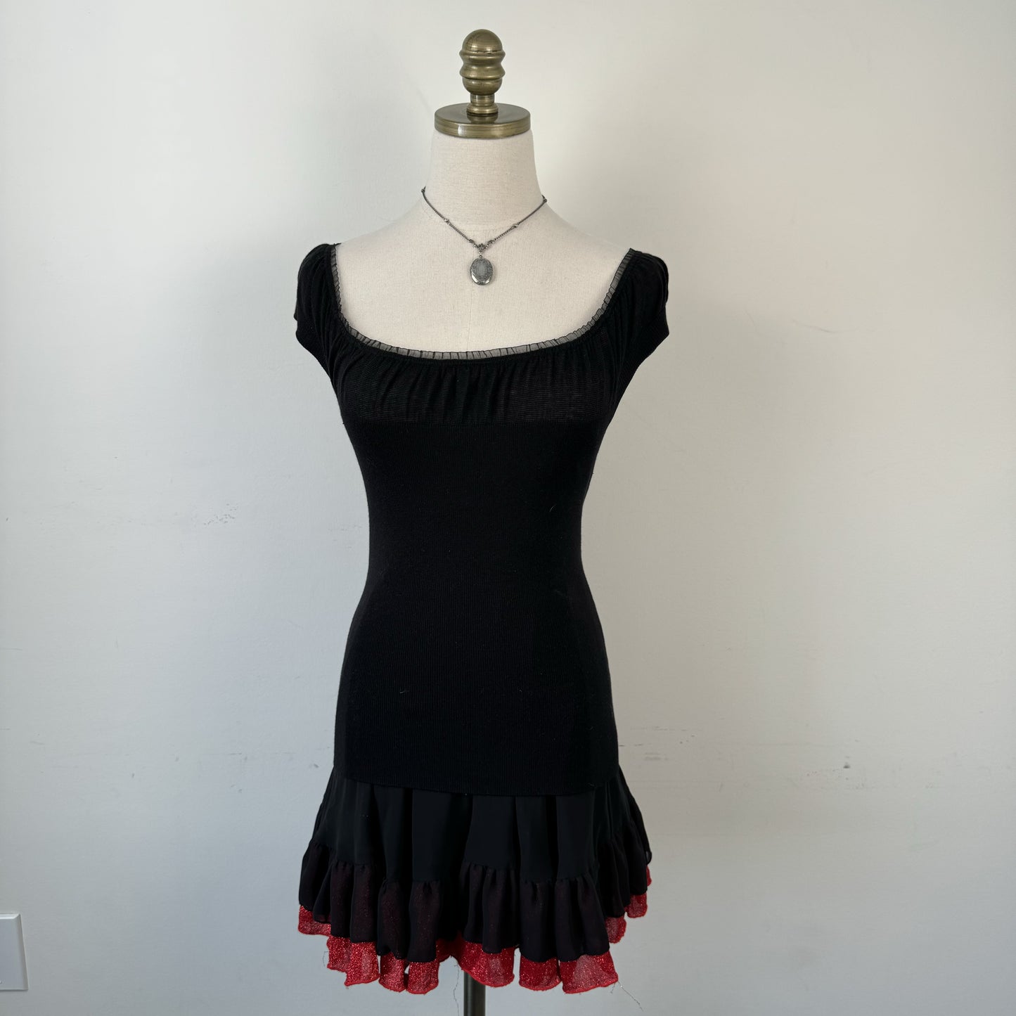 Black Mesh Trim Sweetheart Knit Top – view 1