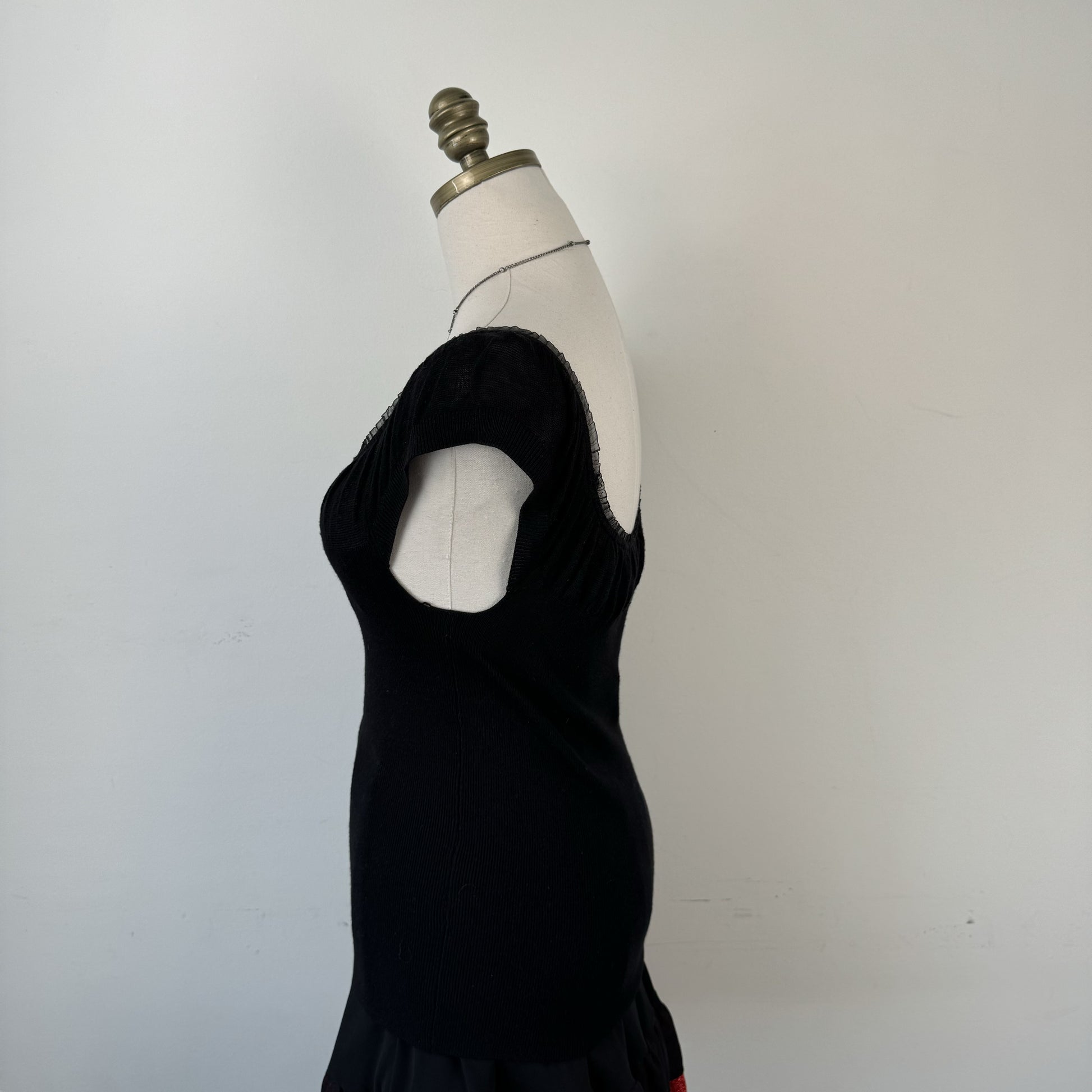 Black Mesh Trim Sweetheart Knit Top – view 5