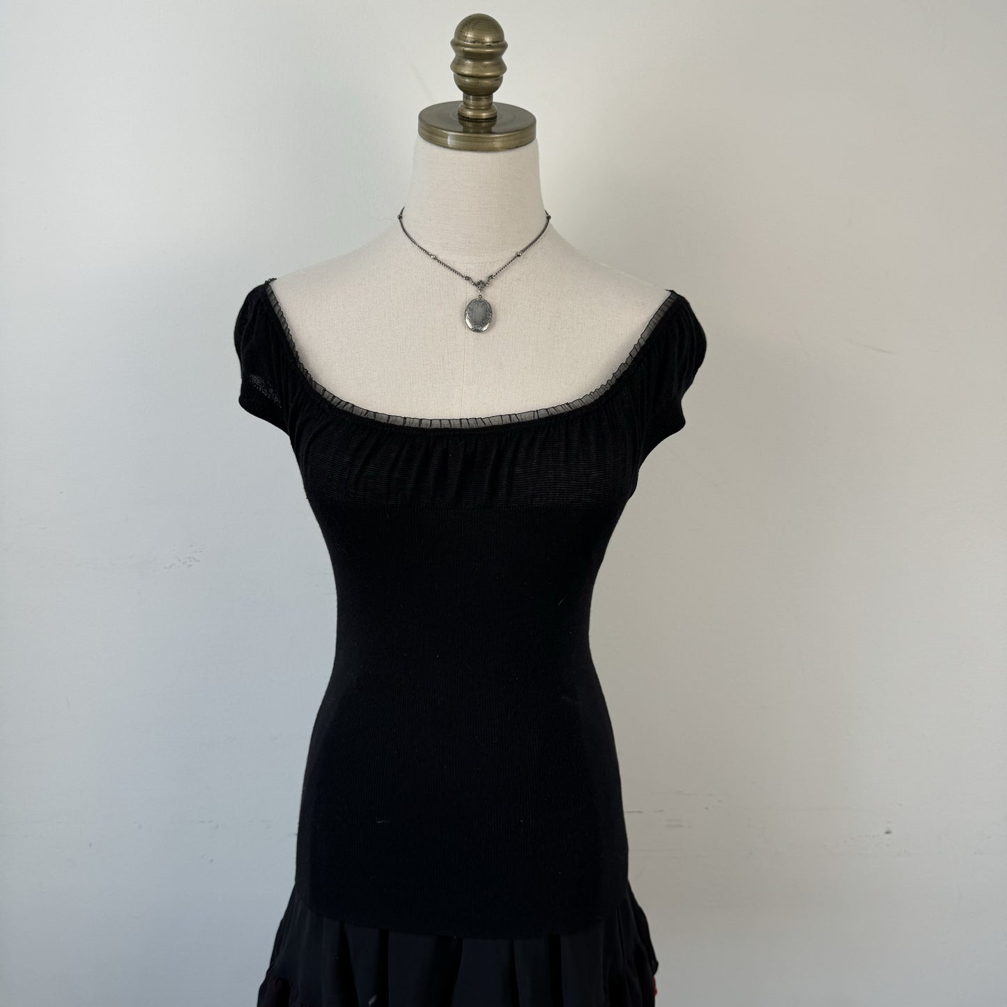 Black Mesh Trim Sweetheart Knit Top – view 7