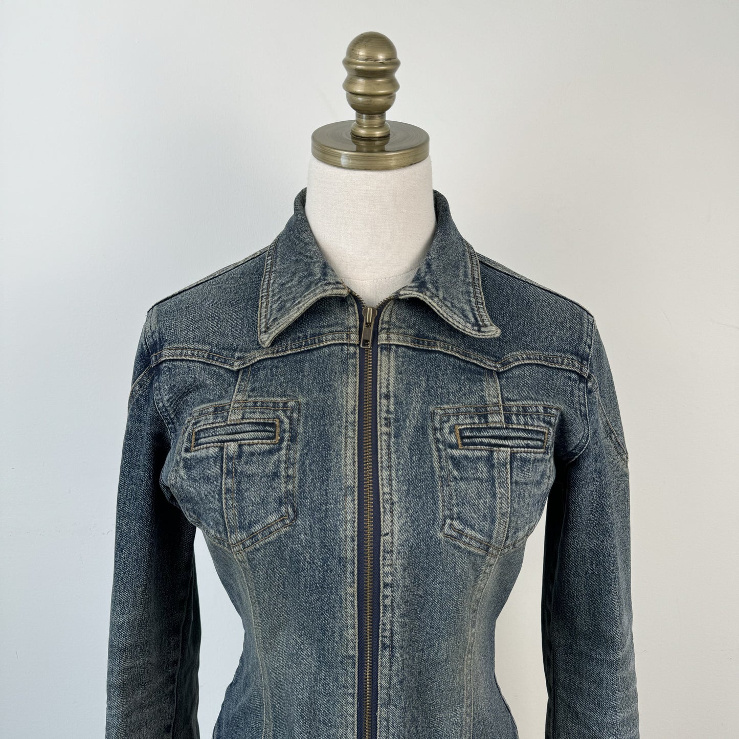 Y2K Faded Denim Jacket – view 4