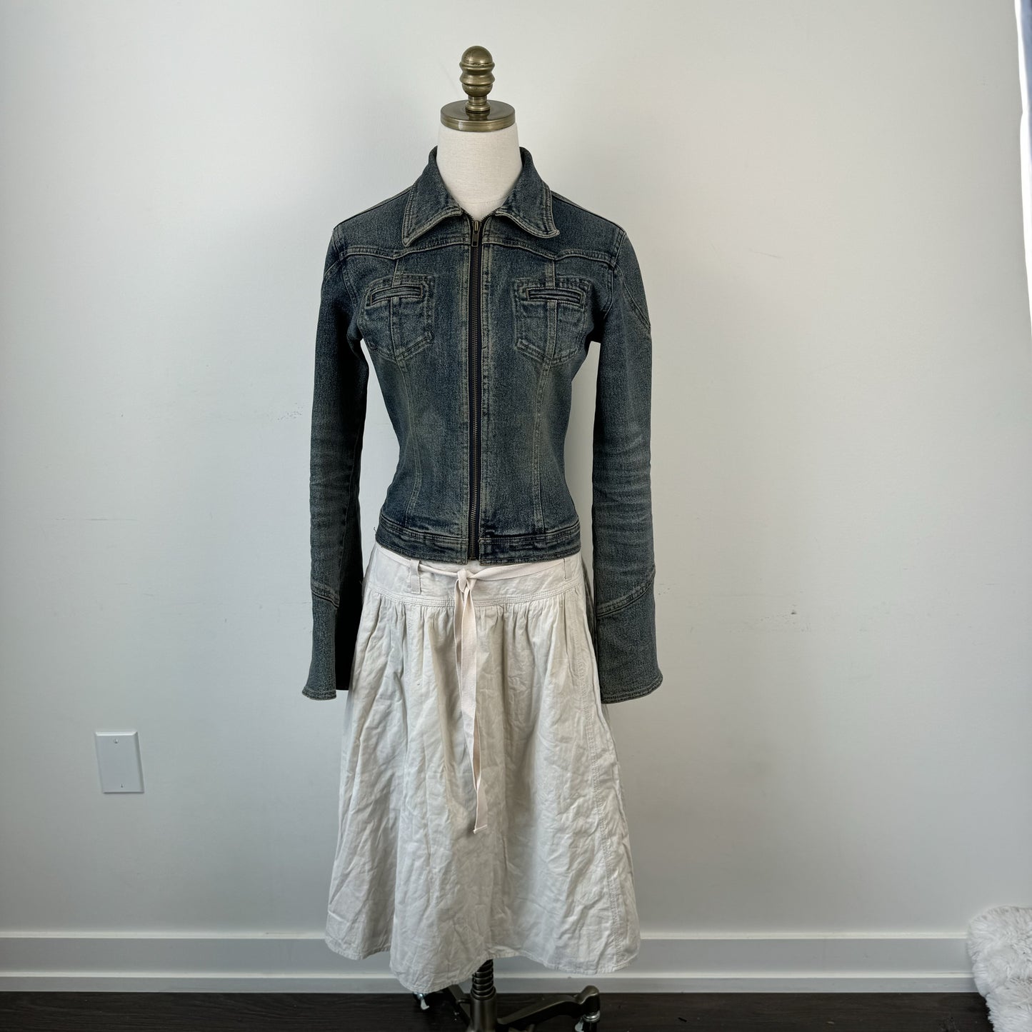 Y2K Faded Denim Jacket – view 9