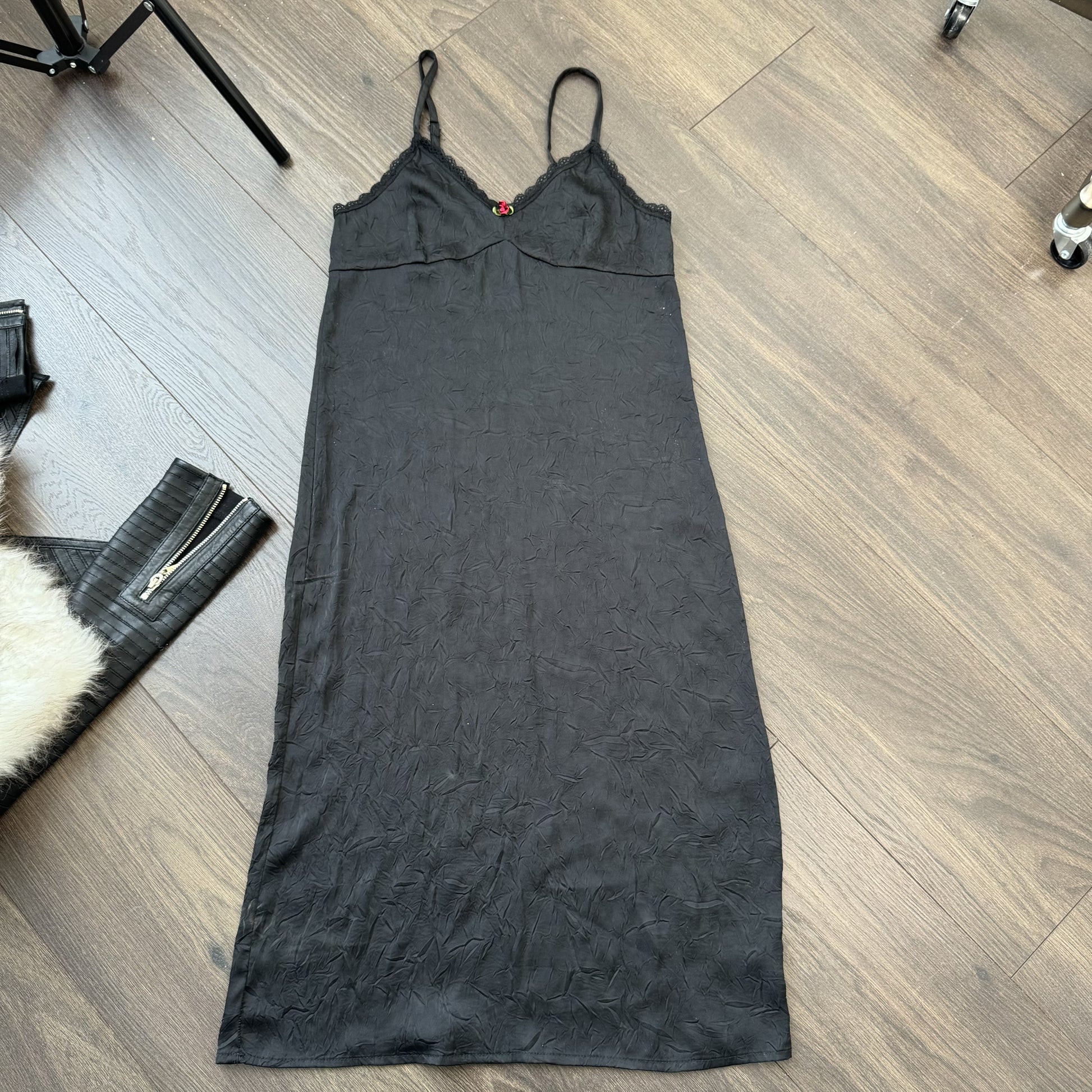 Y2K Black Satin Slip Dress with Rosette – view 9