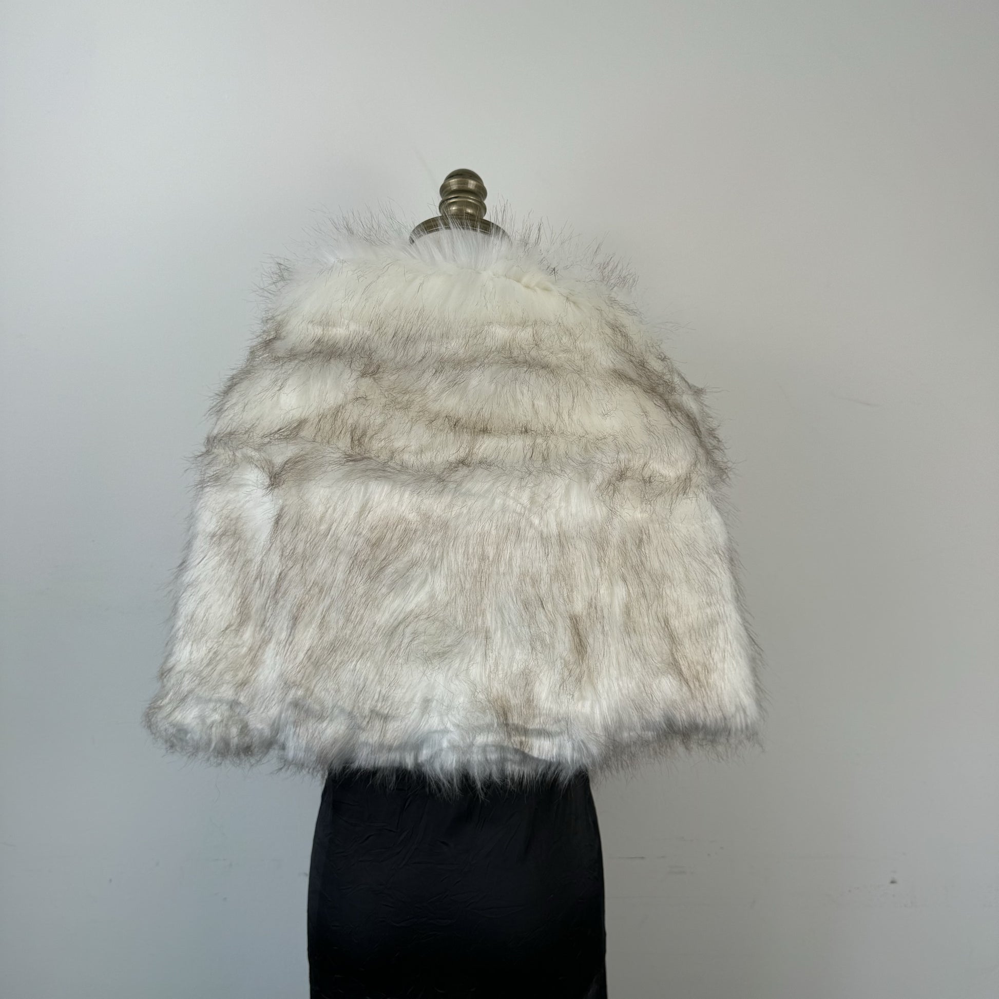 White Faux Fur Shawl with Clasp – view 7