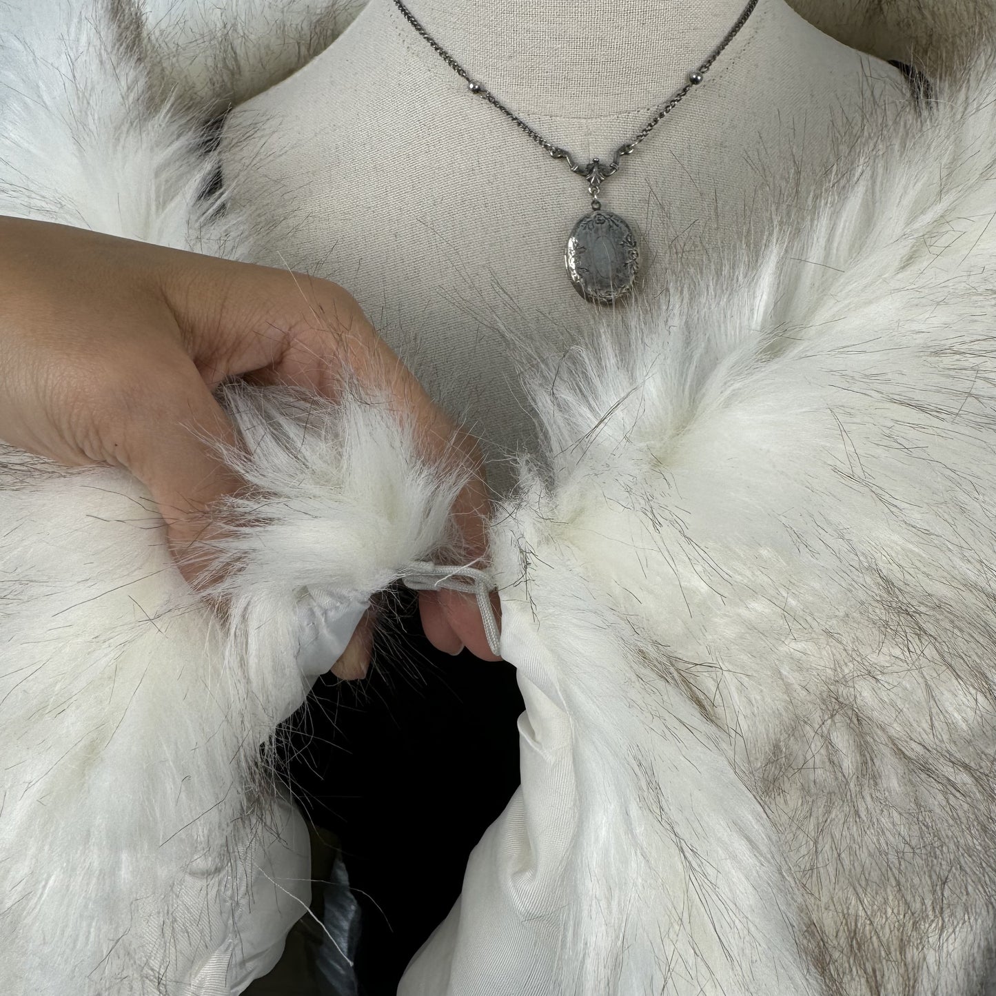 White Faux Fur Shawl with Clasp – view 8