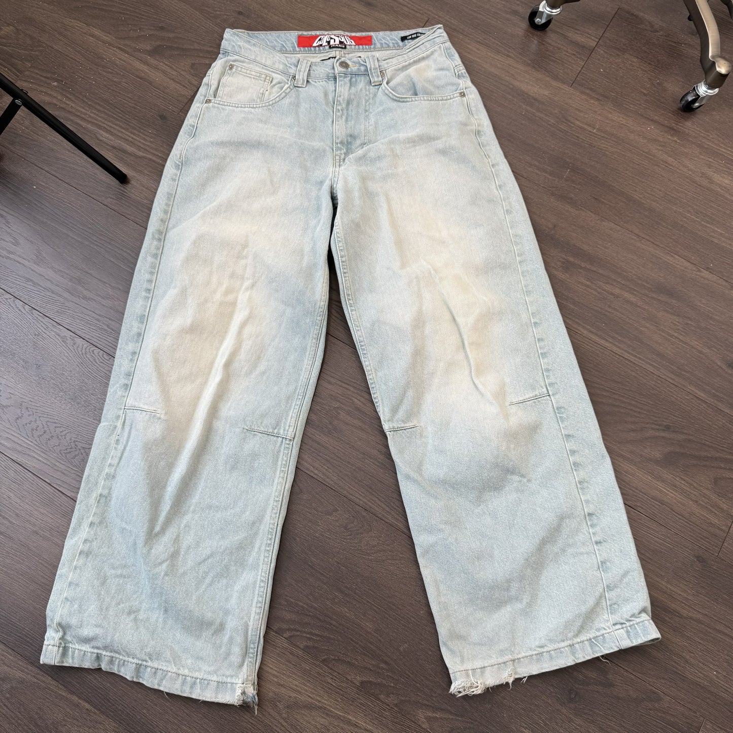 Faded Low Rise Baggy Jeans – view 7