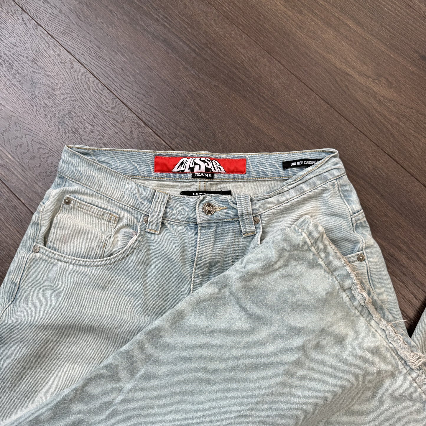 Faded Low Rise Baggy Jeans – view 8
