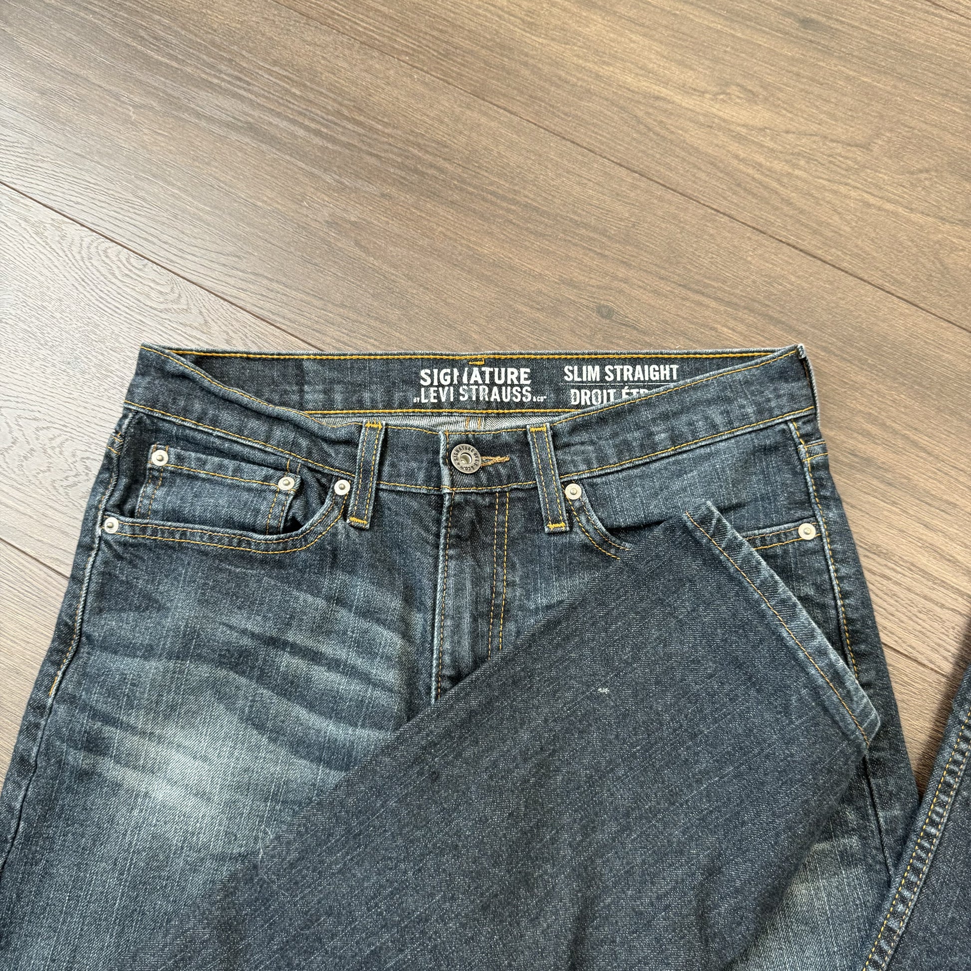 Levi's Faded Low Rise Straight Cut Jeans – view 7