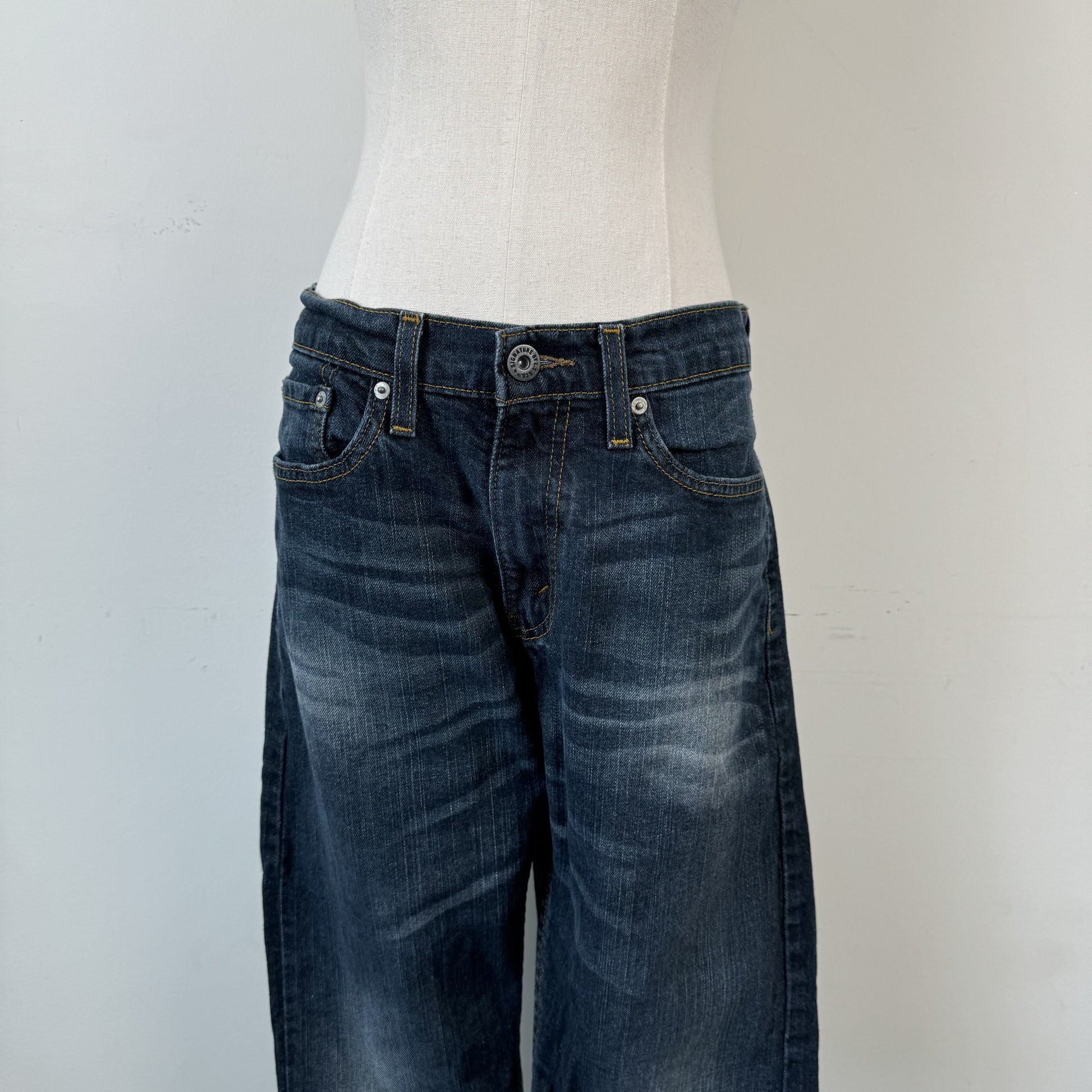 Levi's Faded Low Rise Straight Cut Jeans – view 2
