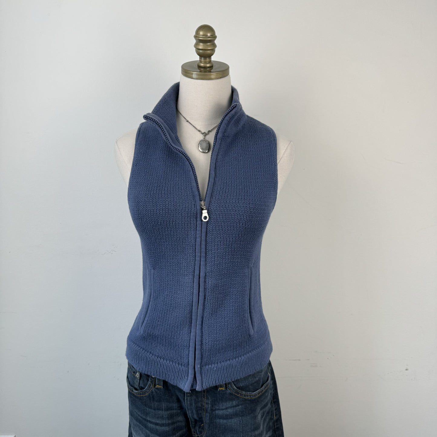 Blue Fitted Zip Up Knit Vest – view 4