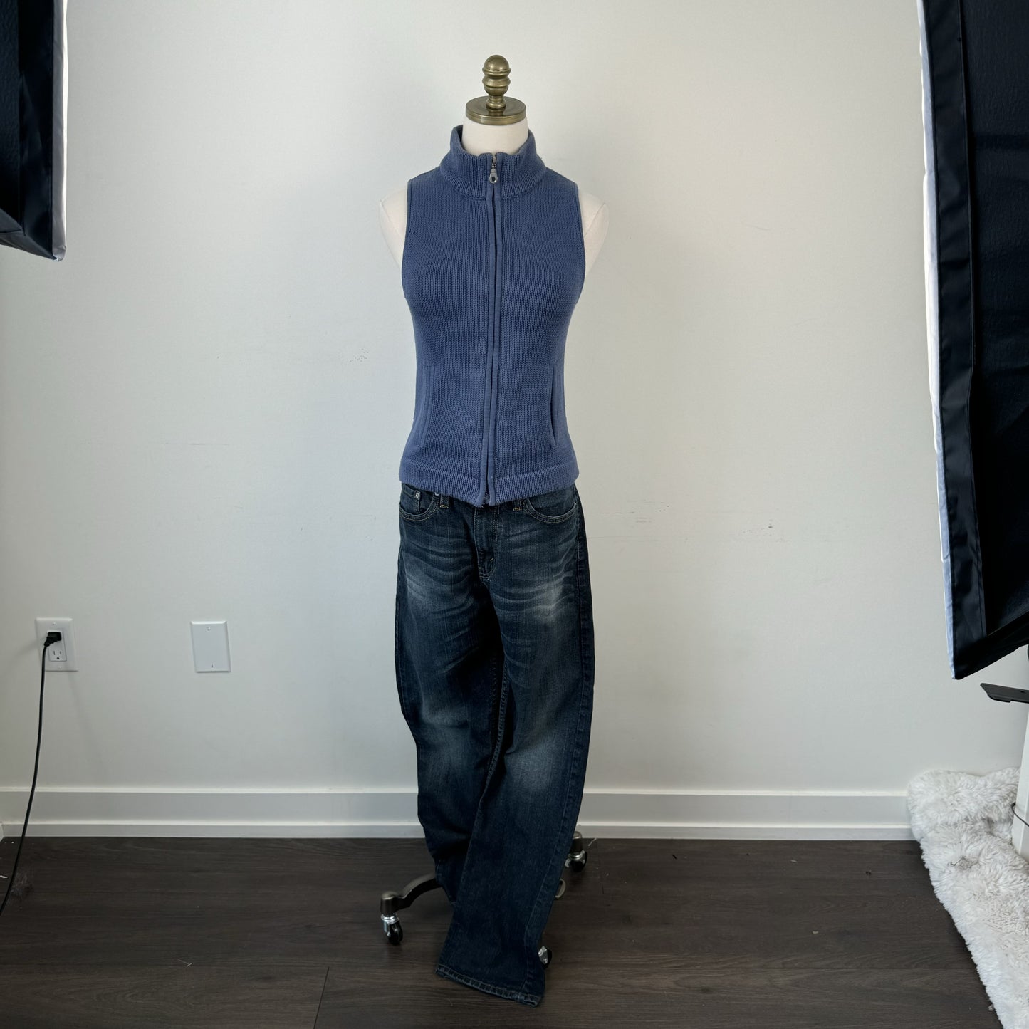 Blue Fitted Zip Up Knit Vest – view 8