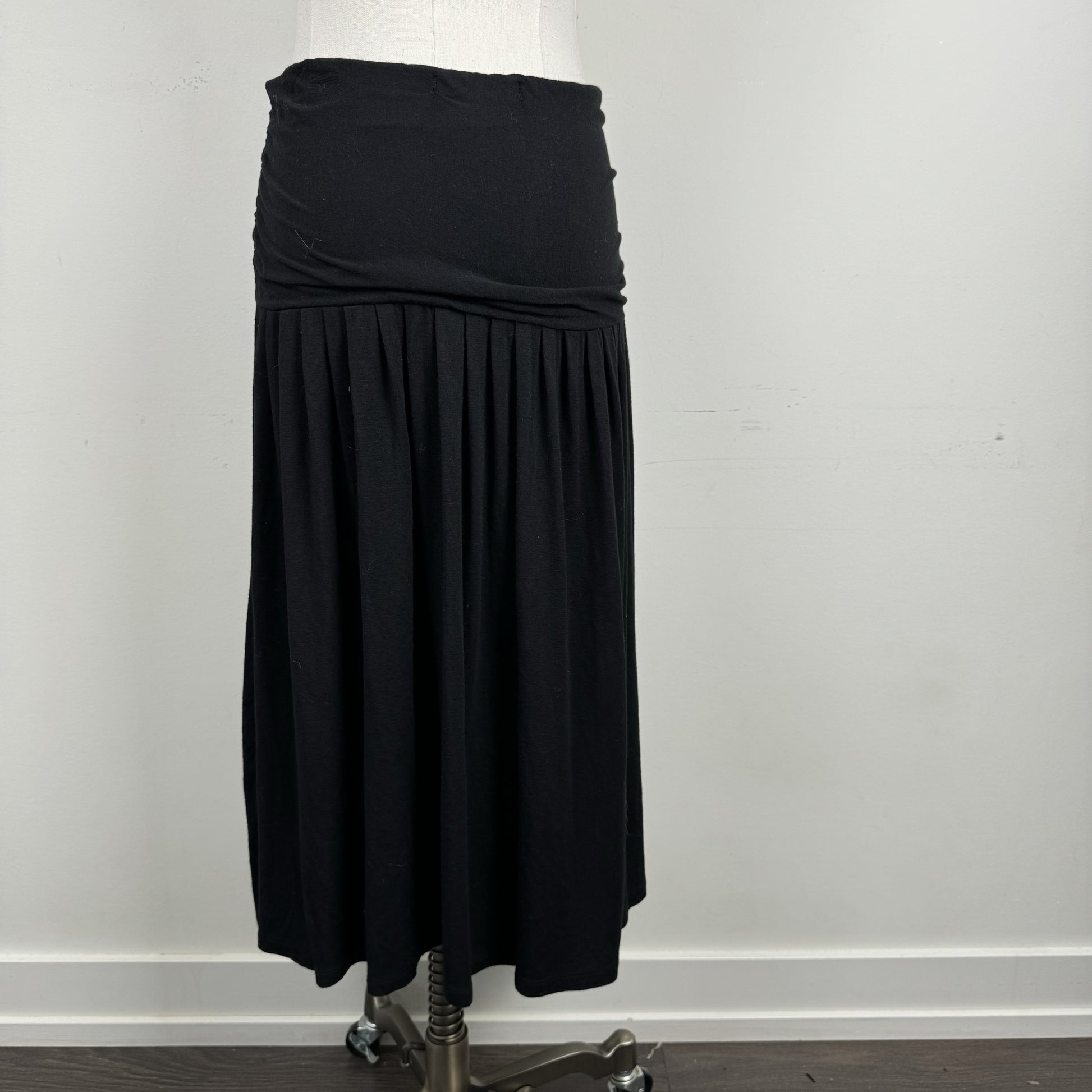 Black Drop Waist Pleated Midi Skirt – view 5