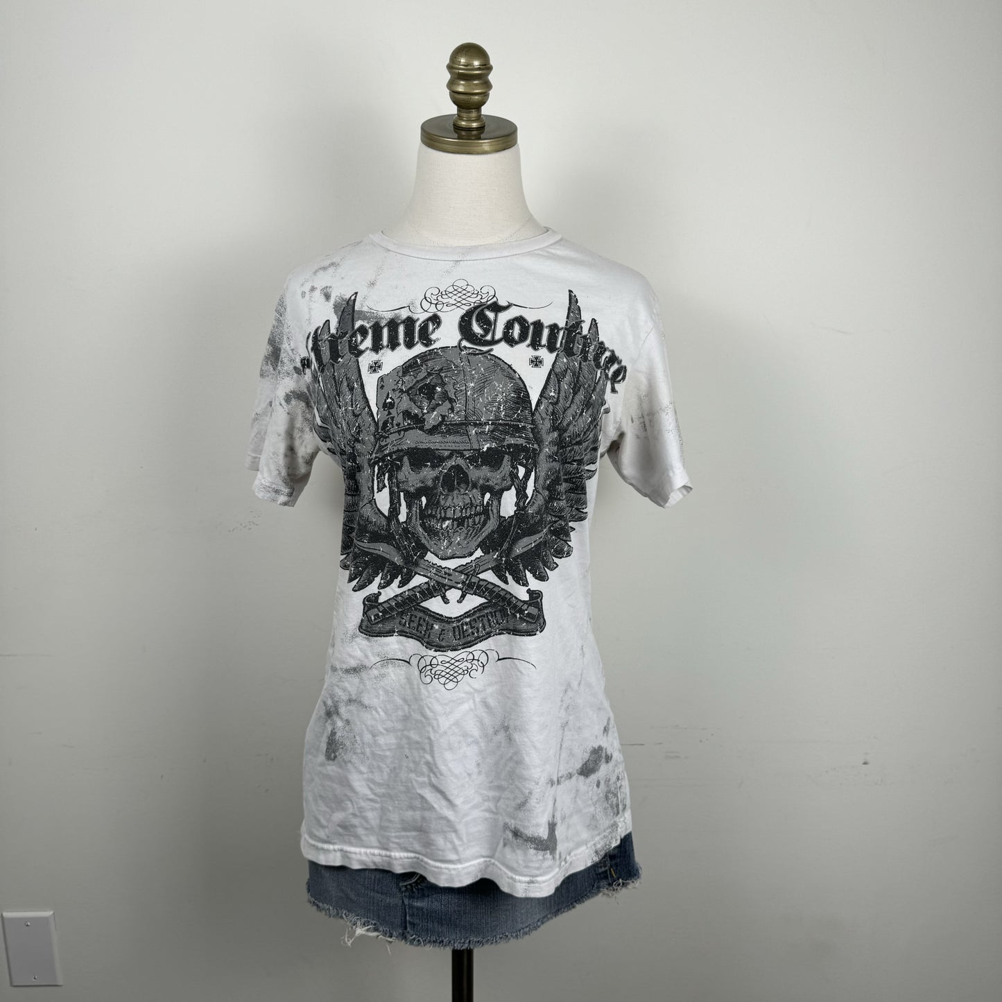 Xtreme Couture Y2K White Skull Graphic Tee – view 6