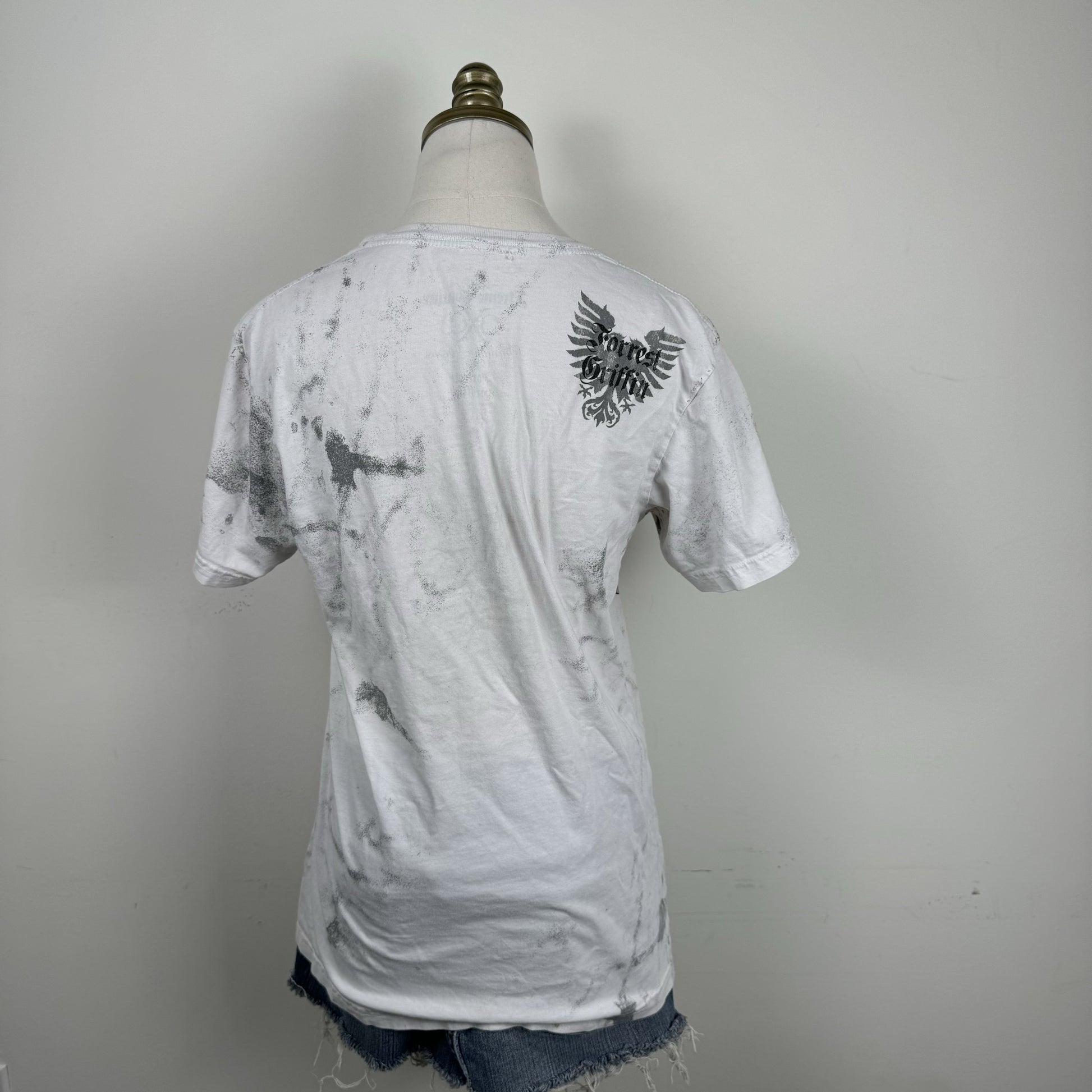 Xtreme Couture Y2K White Skull Graphic Tee – view 8