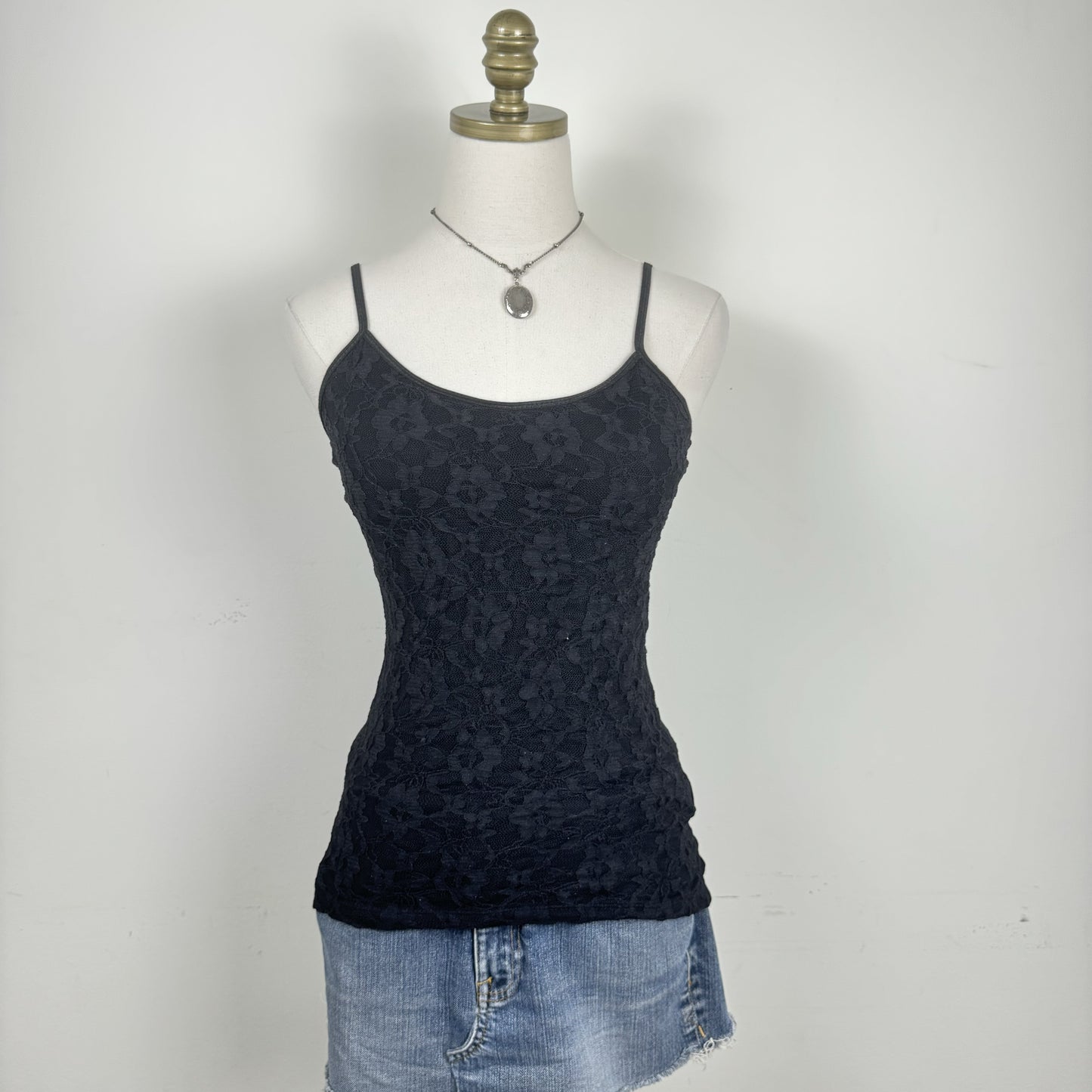 Vintage Black Lace Fitted Cami – view 4