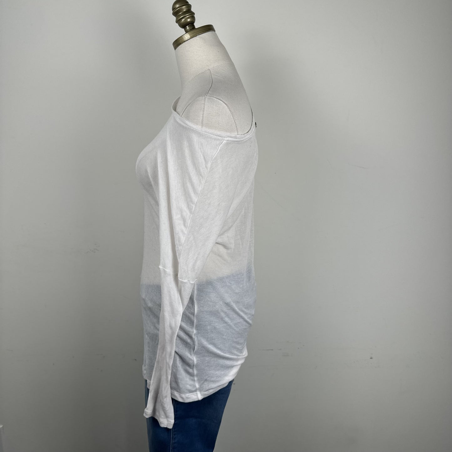 Guess Cream Off Shoulder Soft Knit Top – view 4