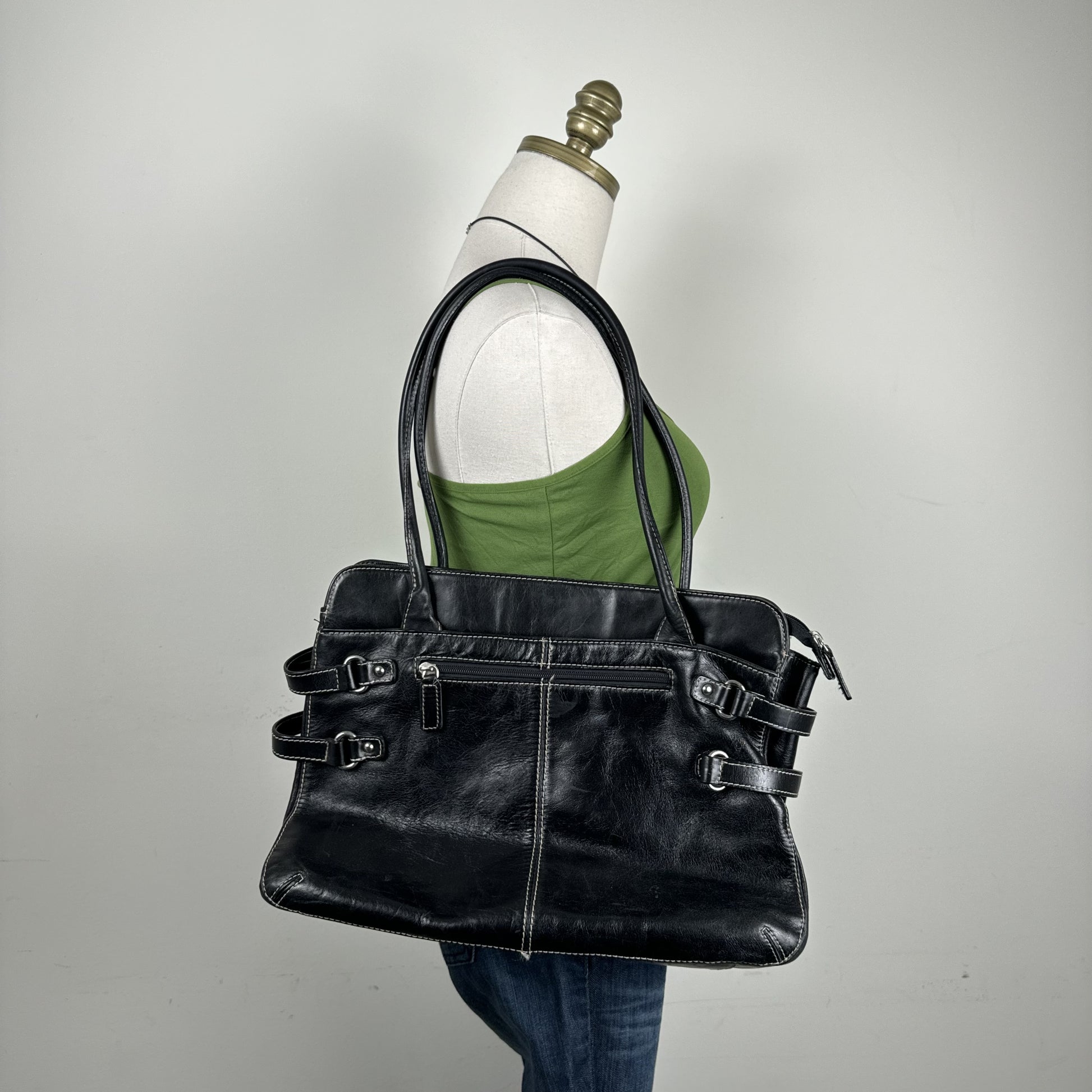 Danier Black Genuine Leather Shoulder Bag – view 1