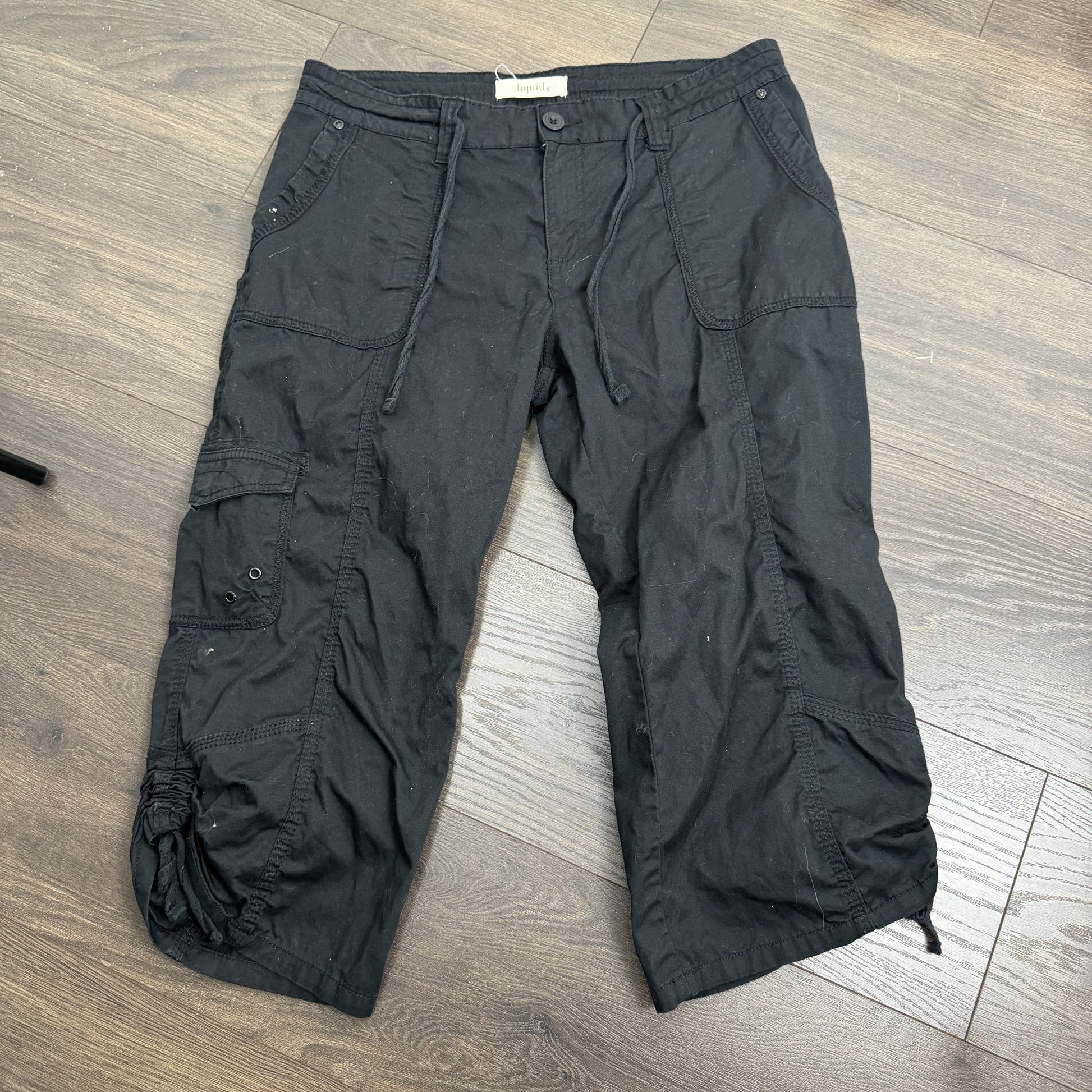 Black Cargo Eyelet Capris – view 5