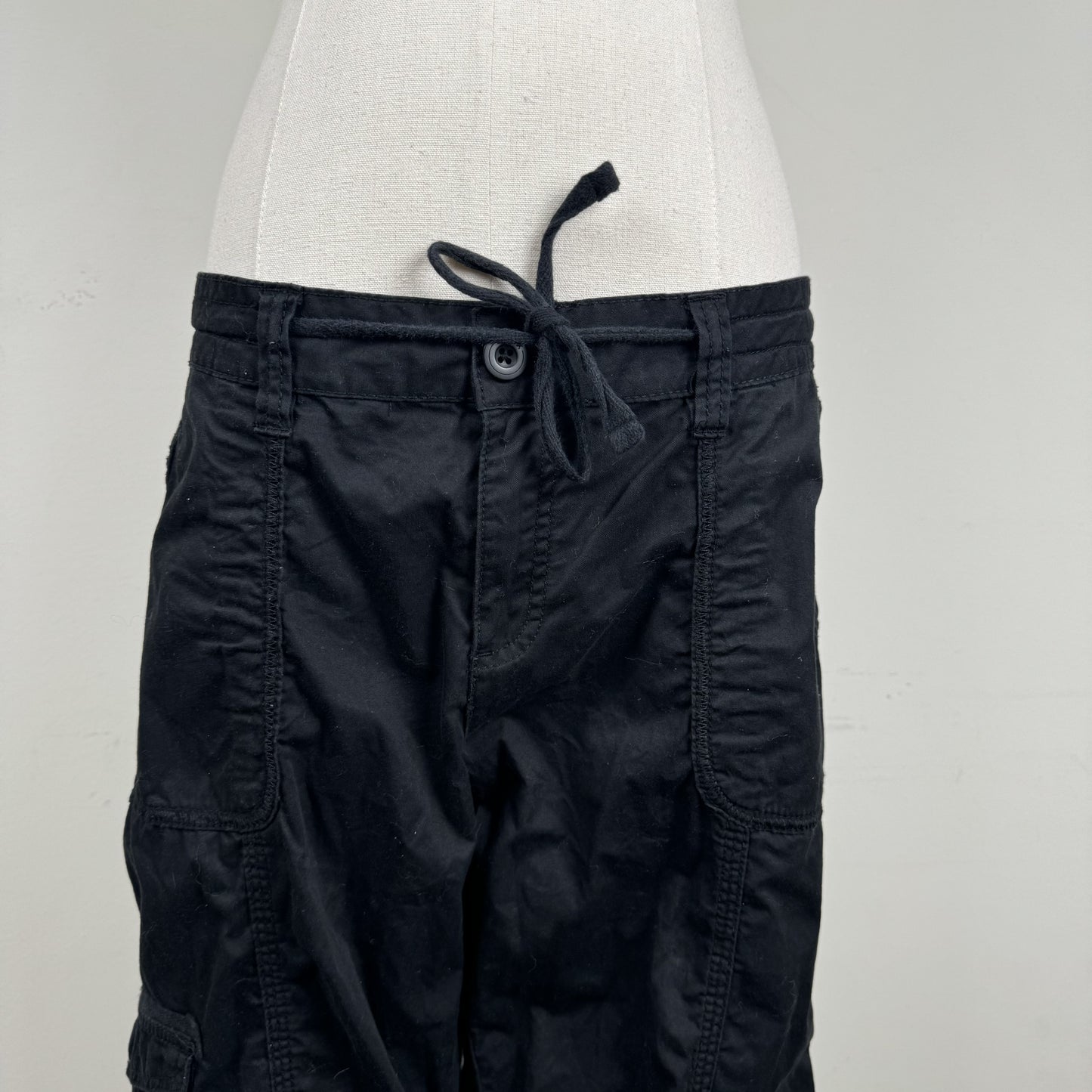 Black Cargo Eyelet Capris – view 2