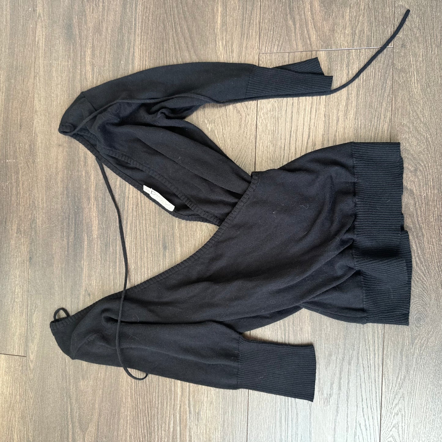 Vintage Three Quarter Sleeve Plunge Neck Sweater Top
