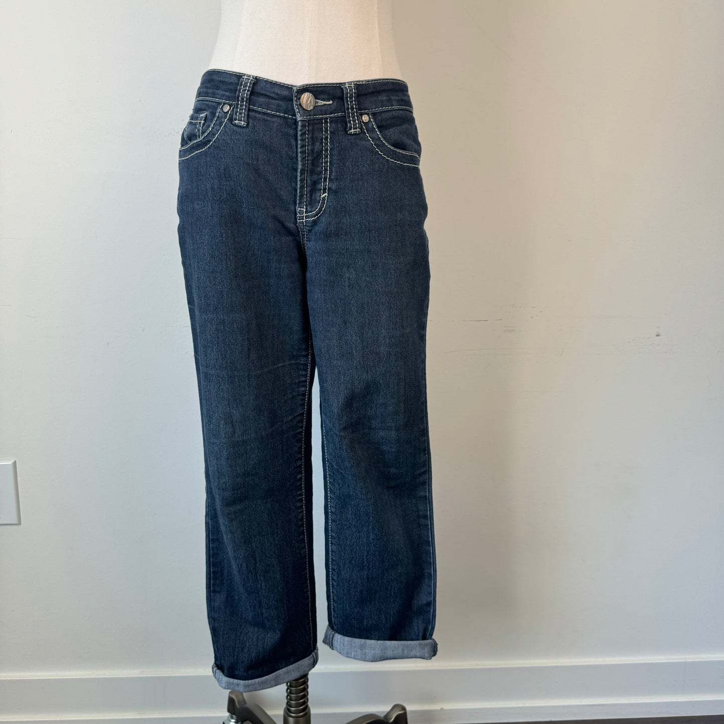 Dark Wash Cuffed Low Rise Denim Capri Jeans