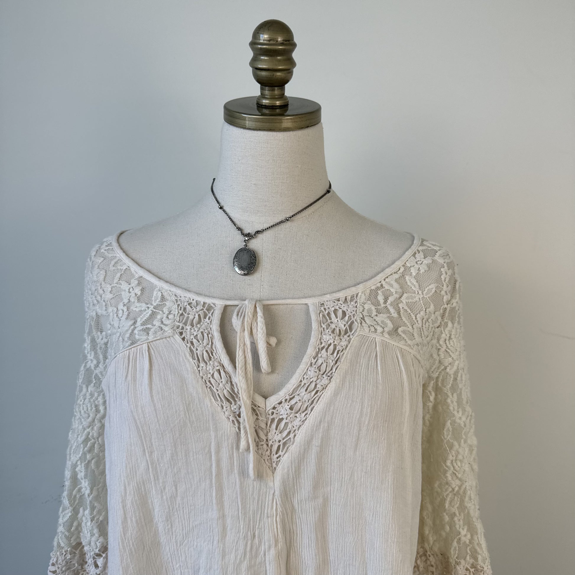 American Eagle Cream Lace Off Shoulder Bell Sleeve Boho Blouse – view 6