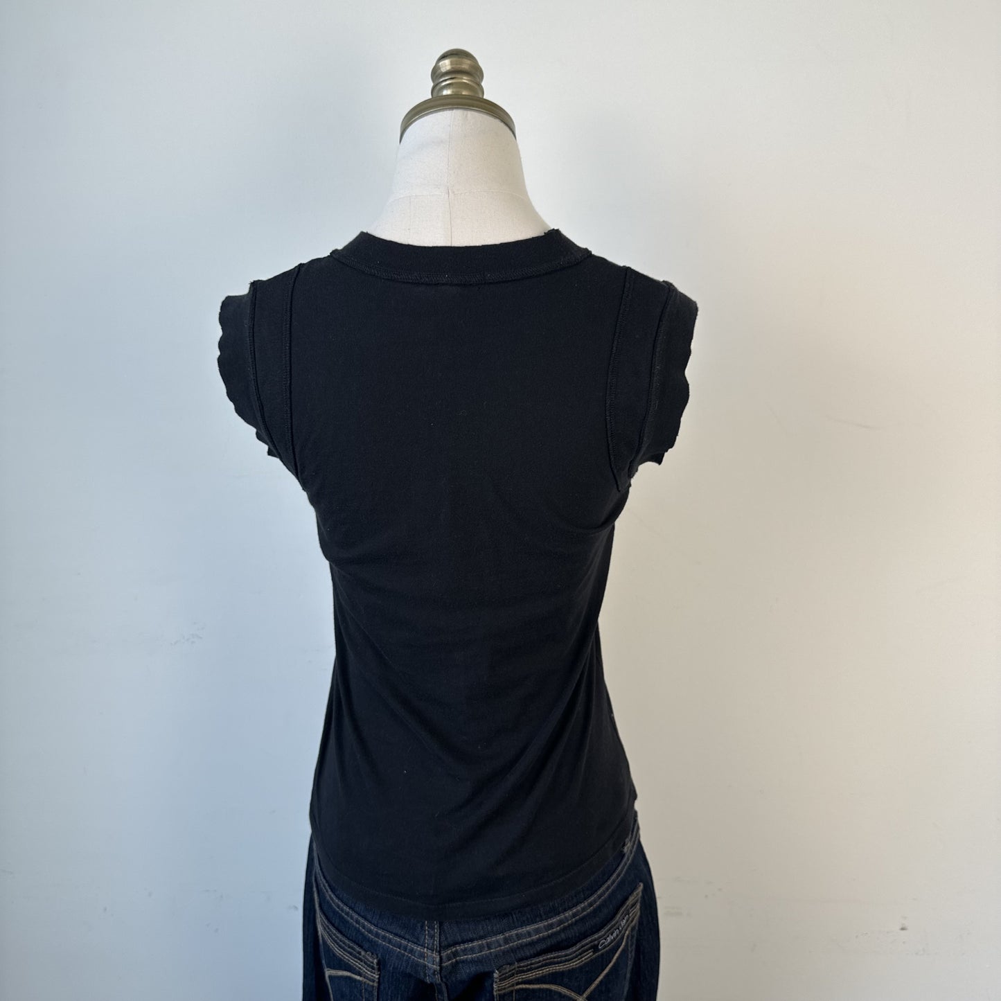 Vintage Chaps Jeans Sleeveless High Neck Graphic Tee – view 4