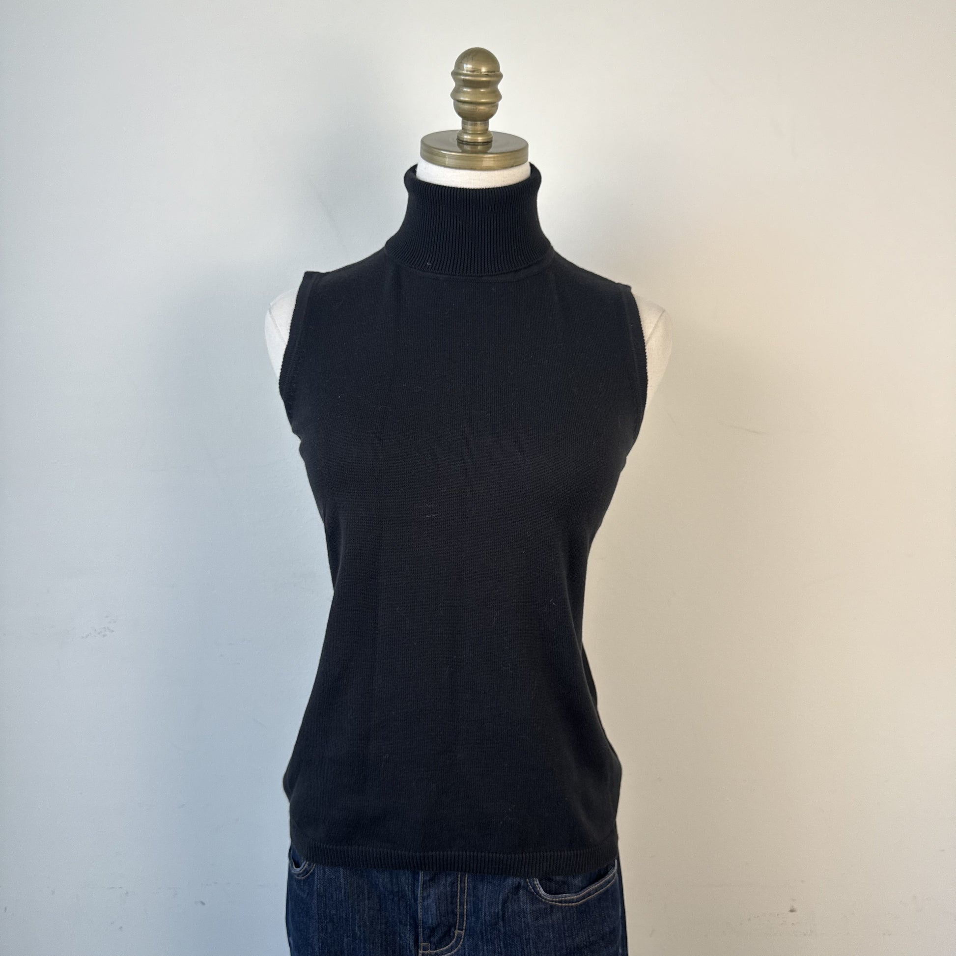 Black Sleeveless Knit Turtleneck Top – view 5