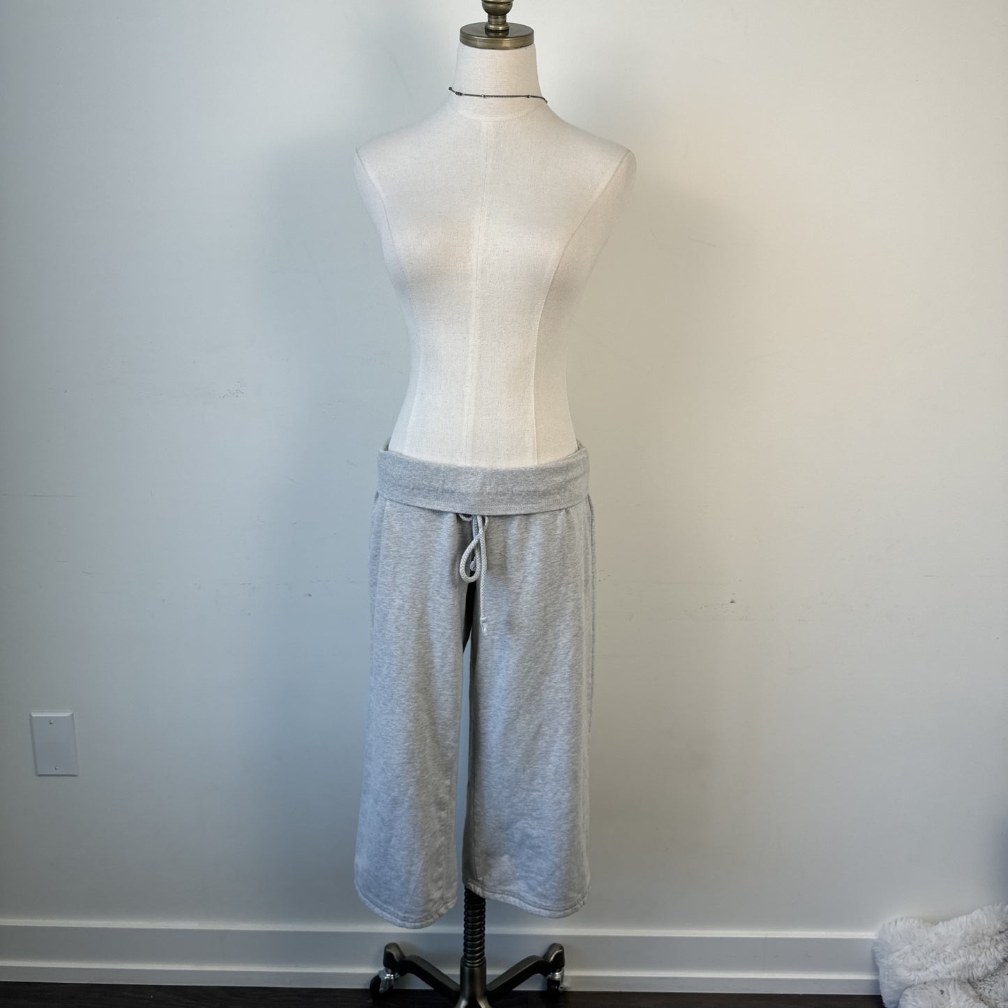 Y2K Polo Jeans Company Grey Sweat Capri Gauchos – view 4