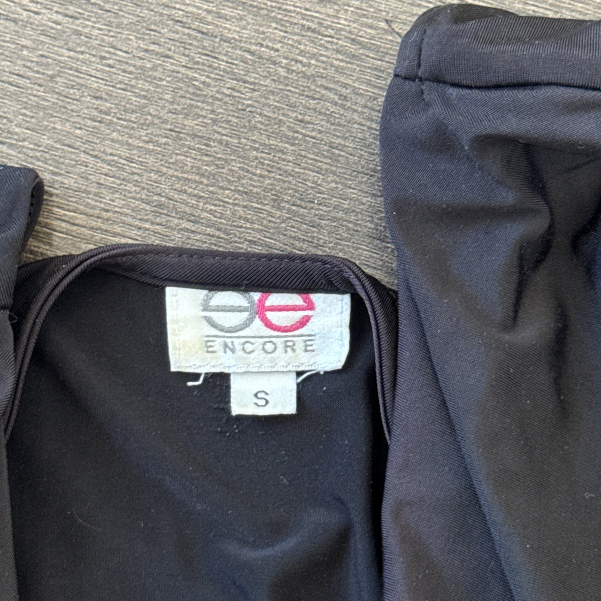 90s Black Ruched Off Shoulder Fitted Top – view 8