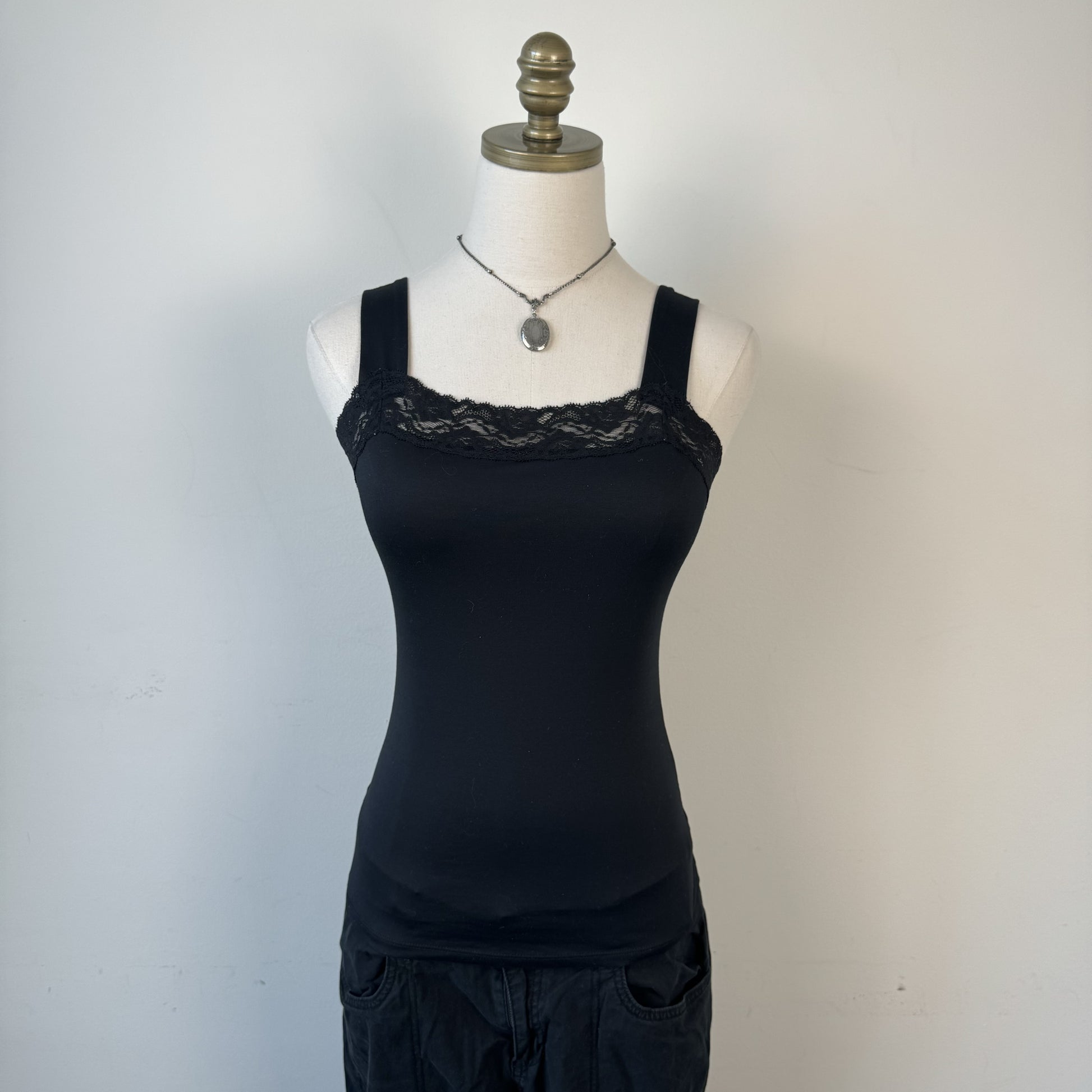 Jones New York Black Lace Trim Fitted Tank Top – view 3