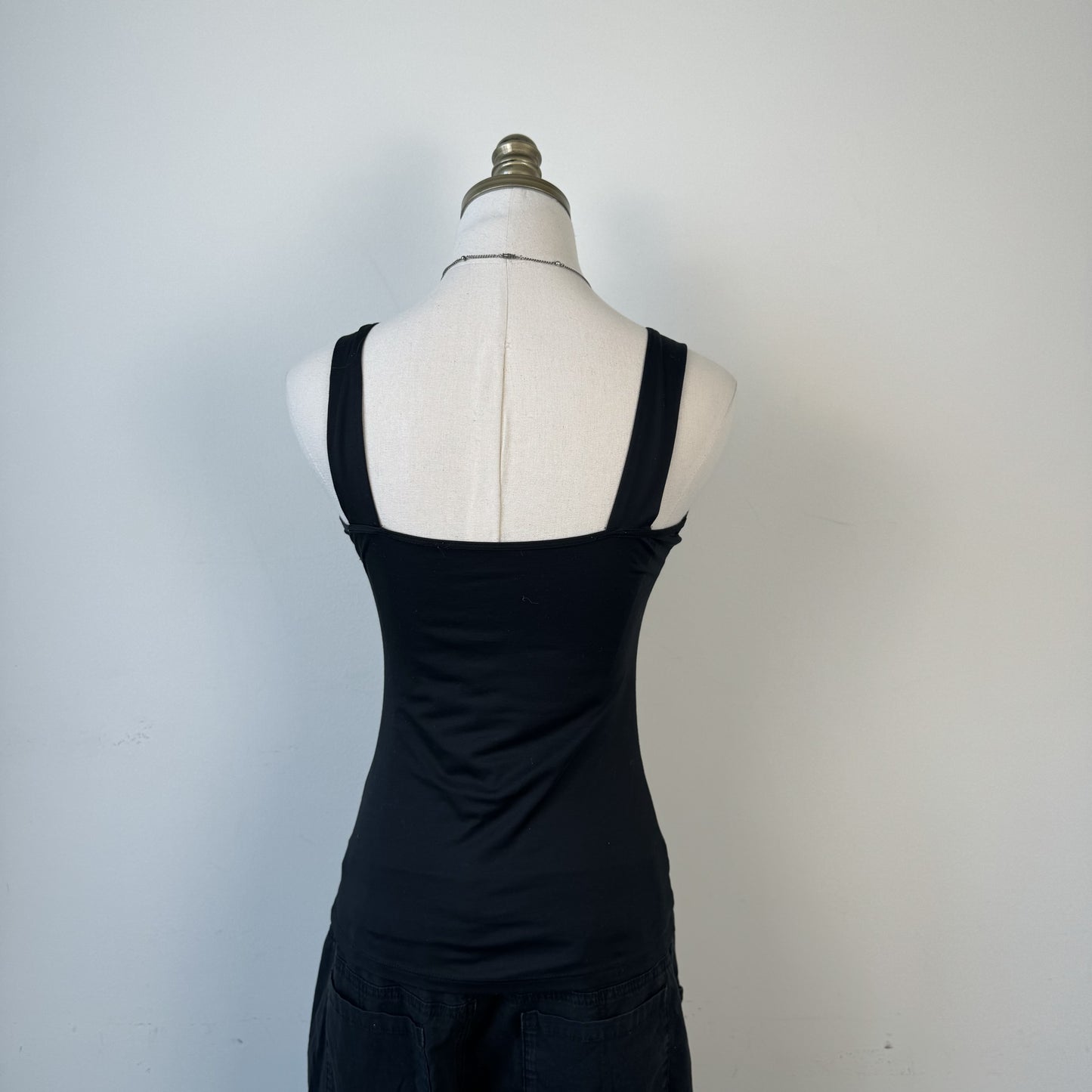 Jones New York Black Lace Trim Fitted Tank Top – view 5