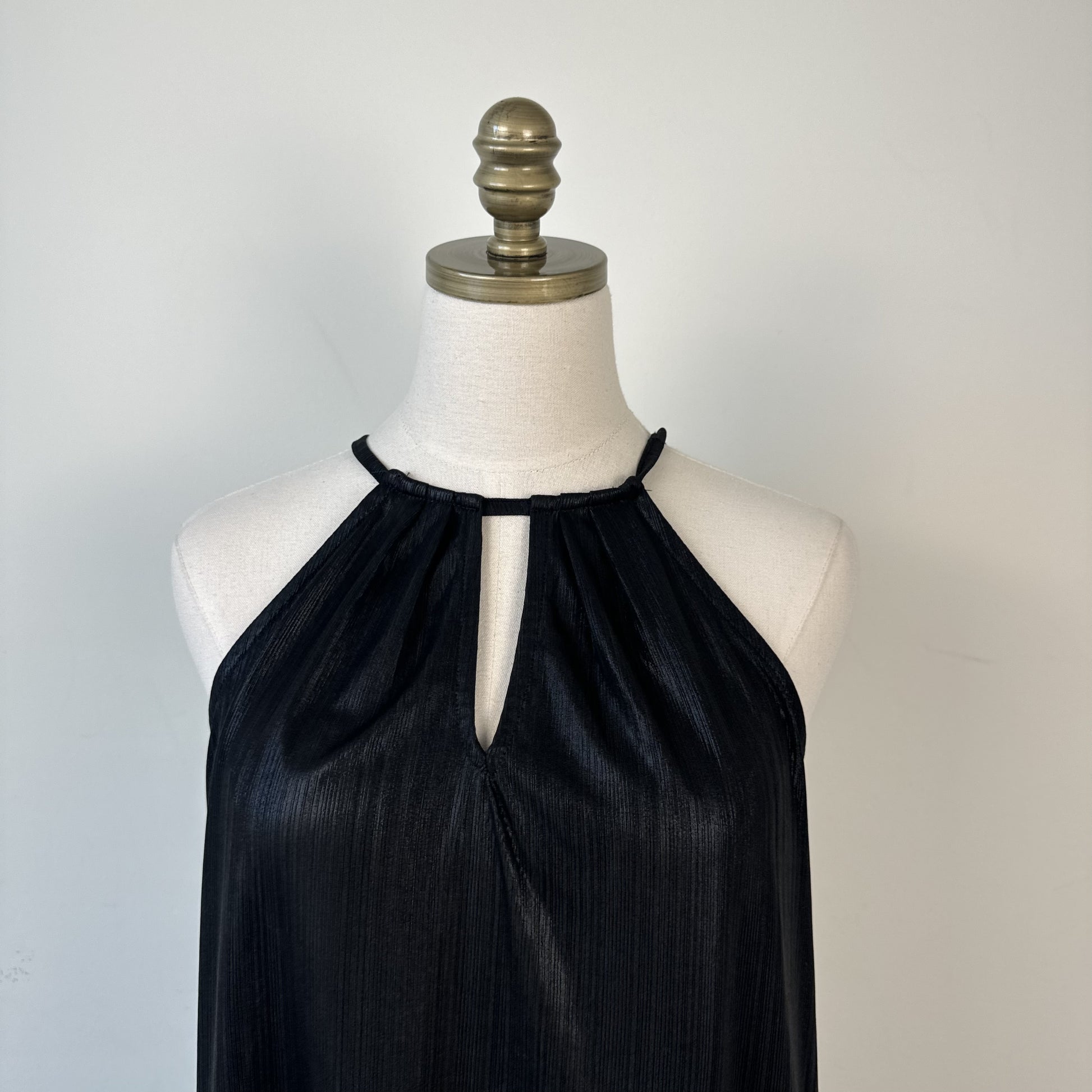 Le Chateau Black Shimmery Halter Neck Top with Keyhole – view 7