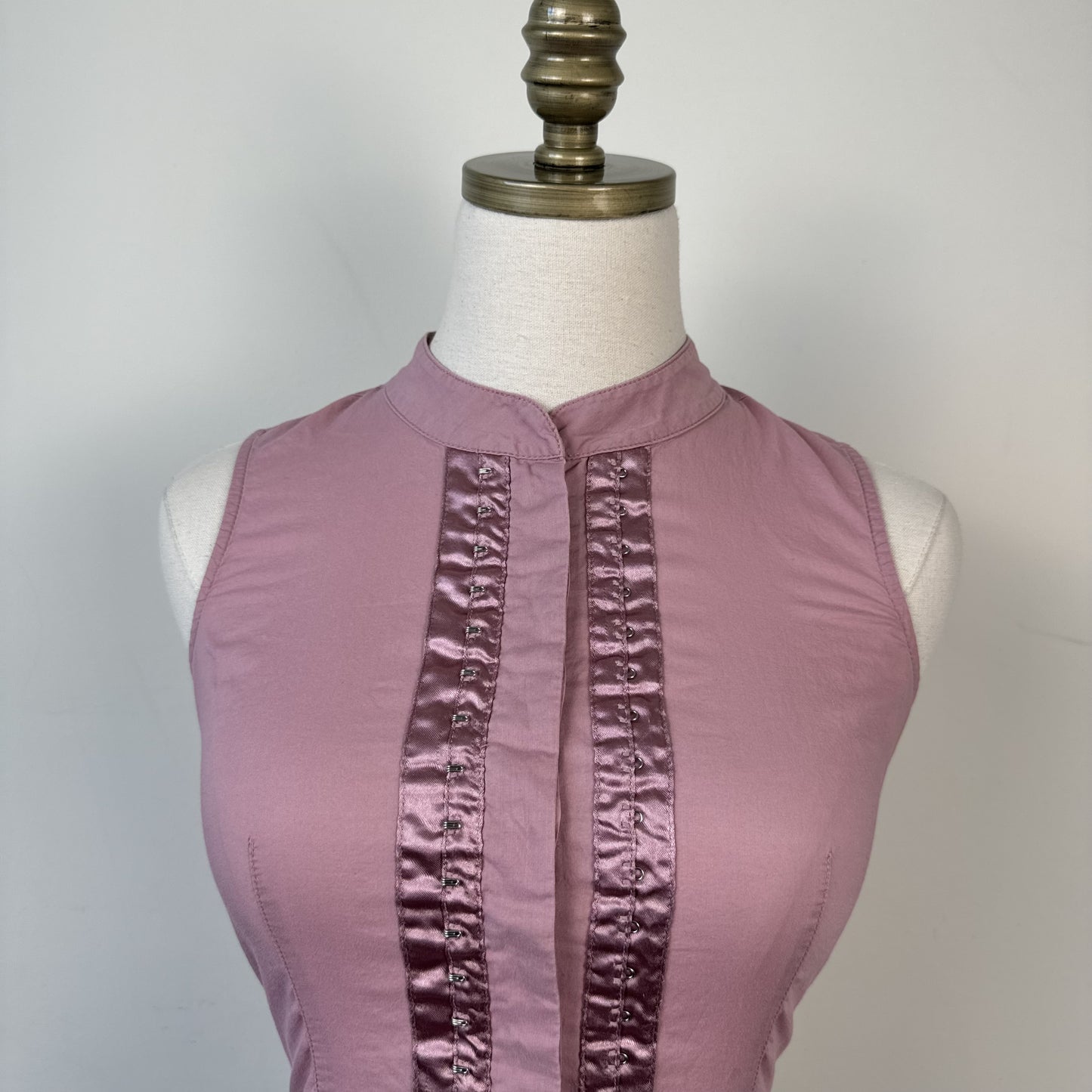 Mexx Dusty Rose Mandarin Collar Corset Detail Sleeveless Top – view 9
