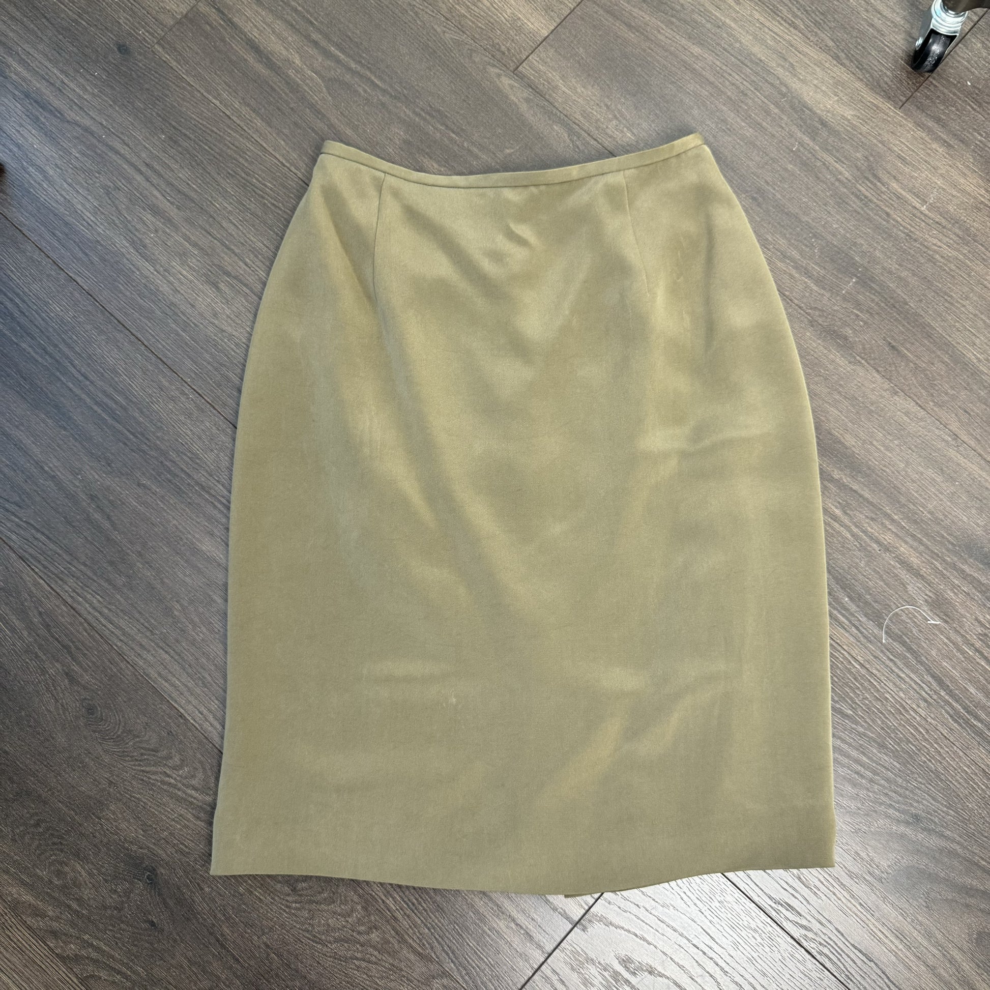 Vintage Evan-Picone Khaki 100% Silk Midi Skirt – view 4
