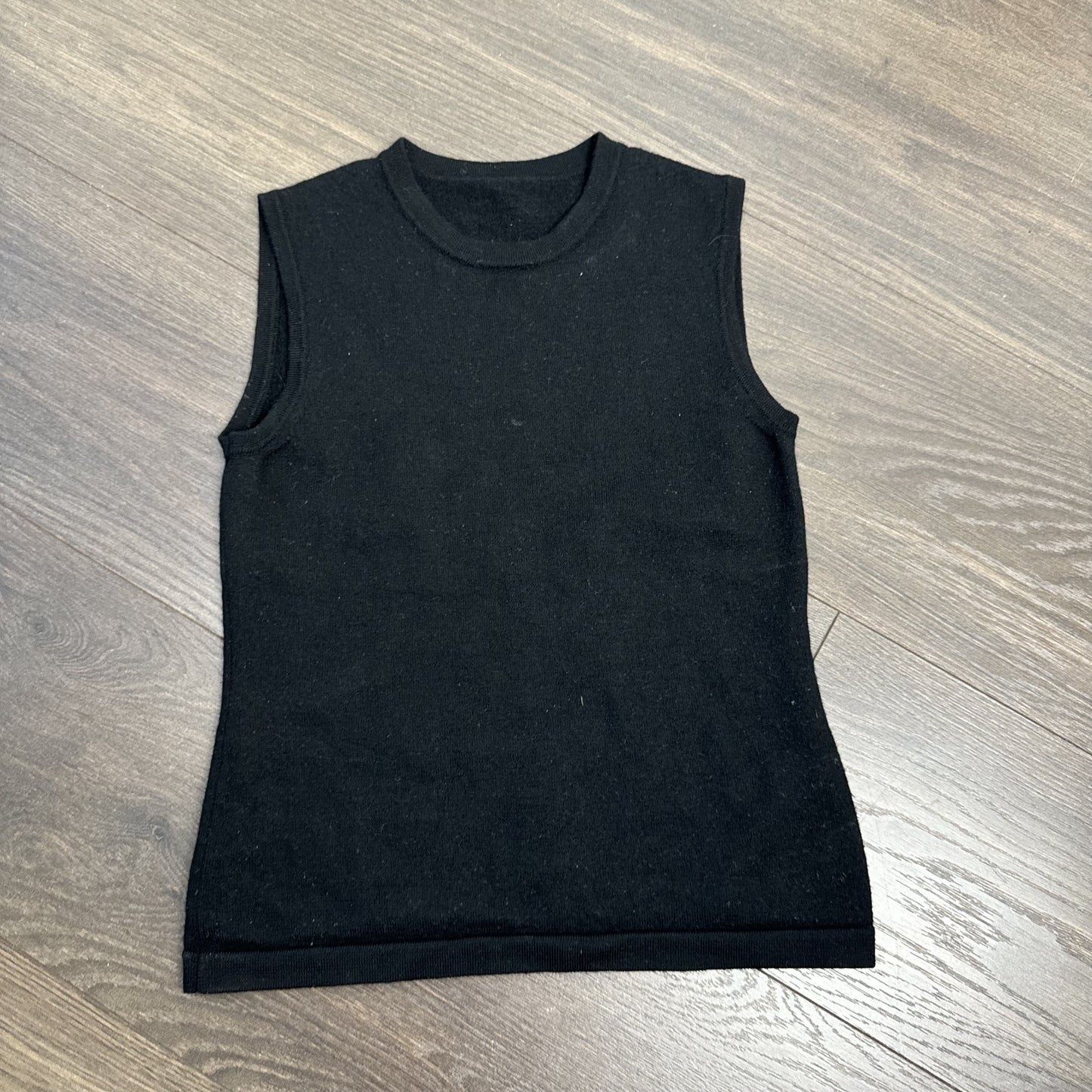 Black Wool Sleeveless Knit Vest Top – view 12