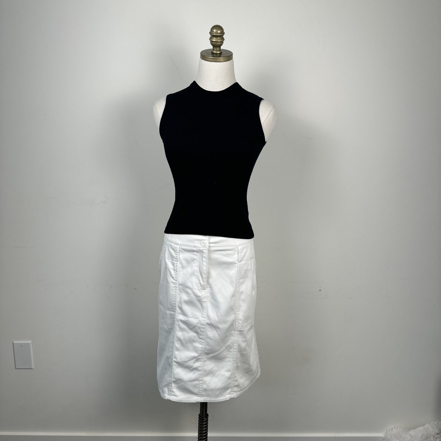 Black Wool Sleeveless Knit Vest Top – view 4