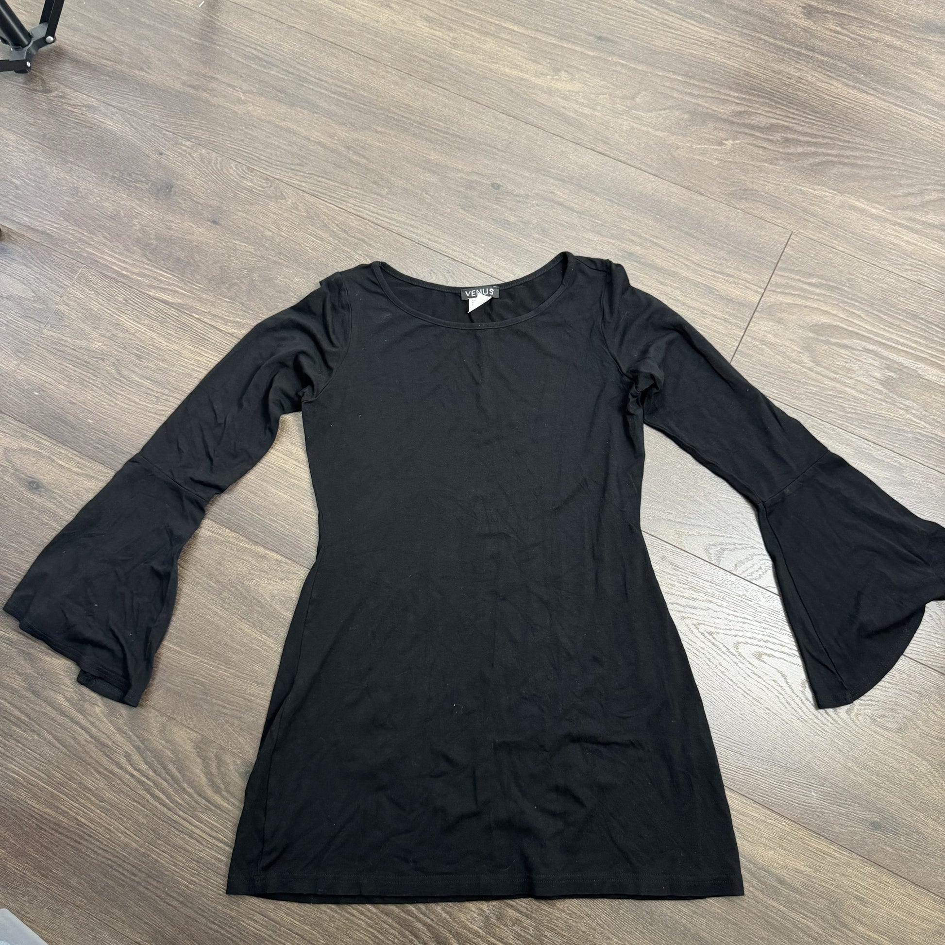 Vintage Black Bell Sleeve Fitted Long Torso Top – view 8
