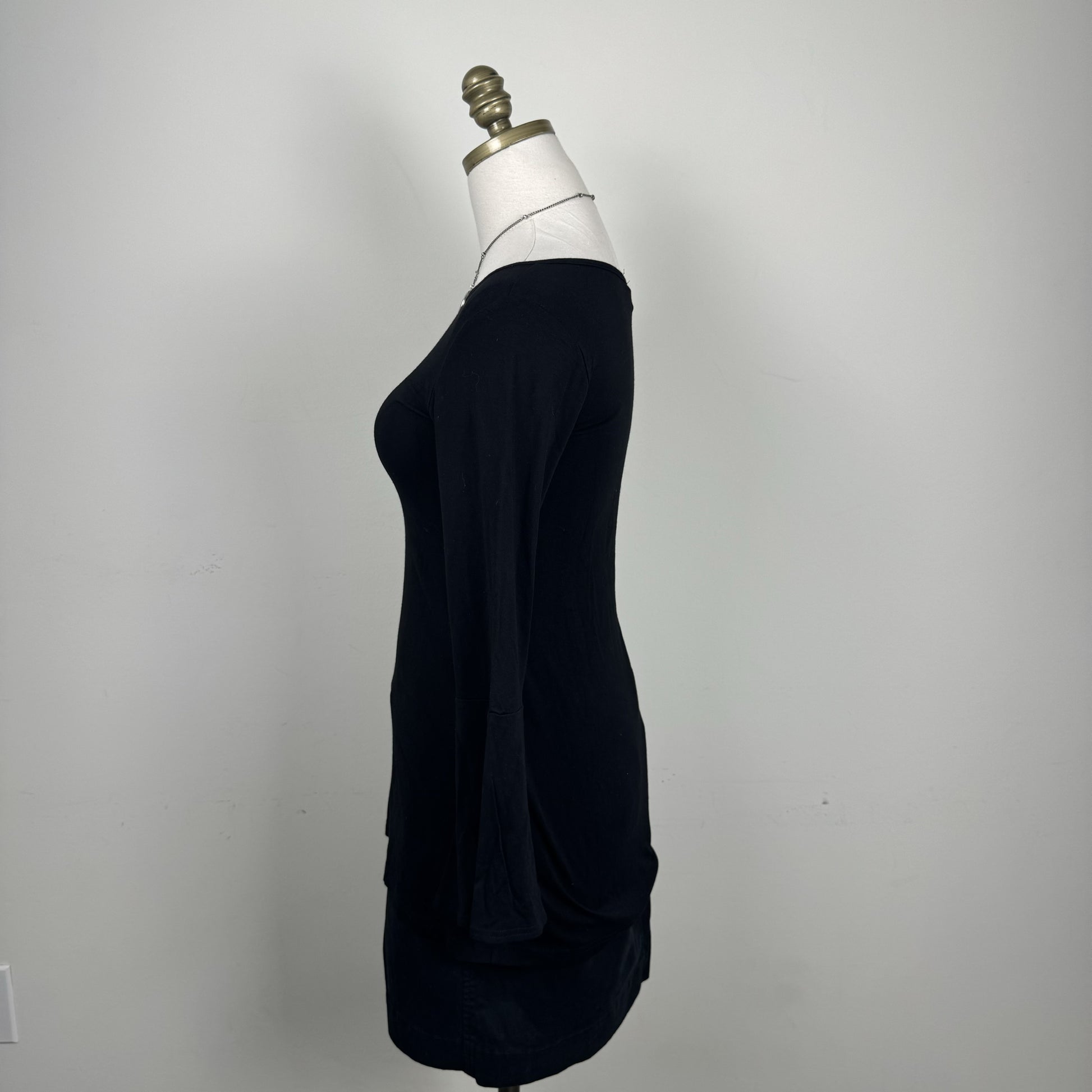 Vintage Black Bell Sleeve Fitted Long Torso Top – view 4