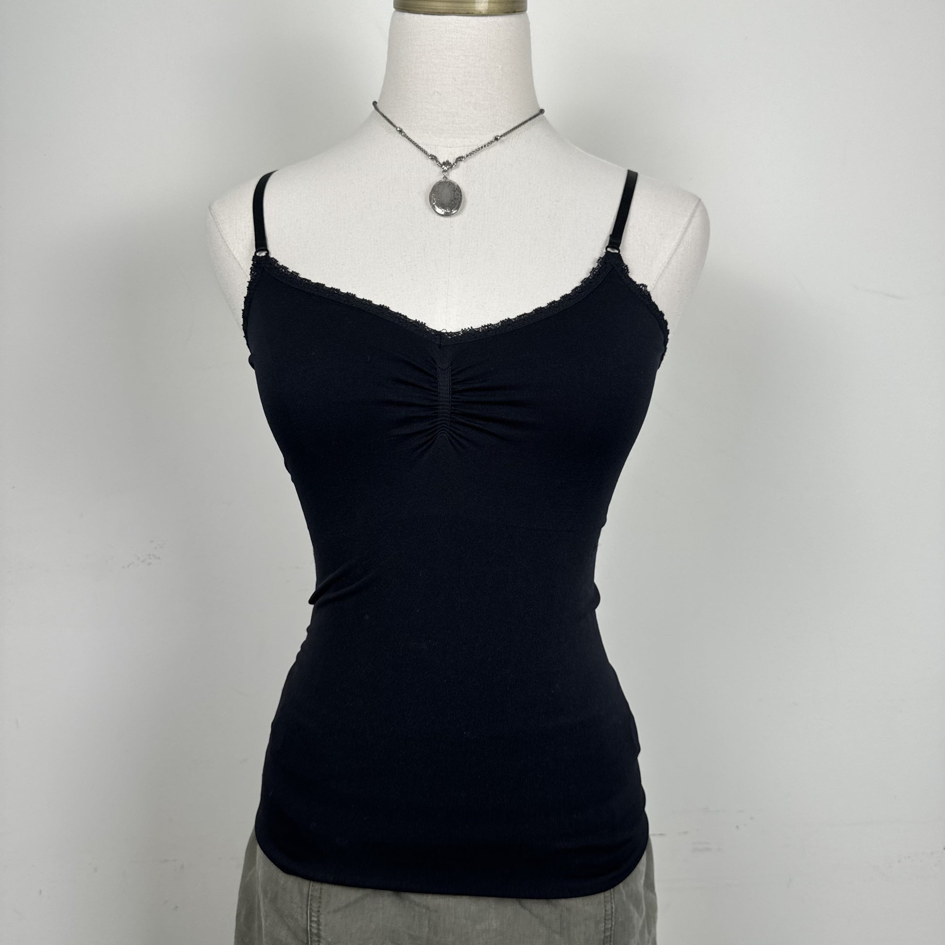 Black Fitted Lace Trim Cinched Bust Tank Top – view 3