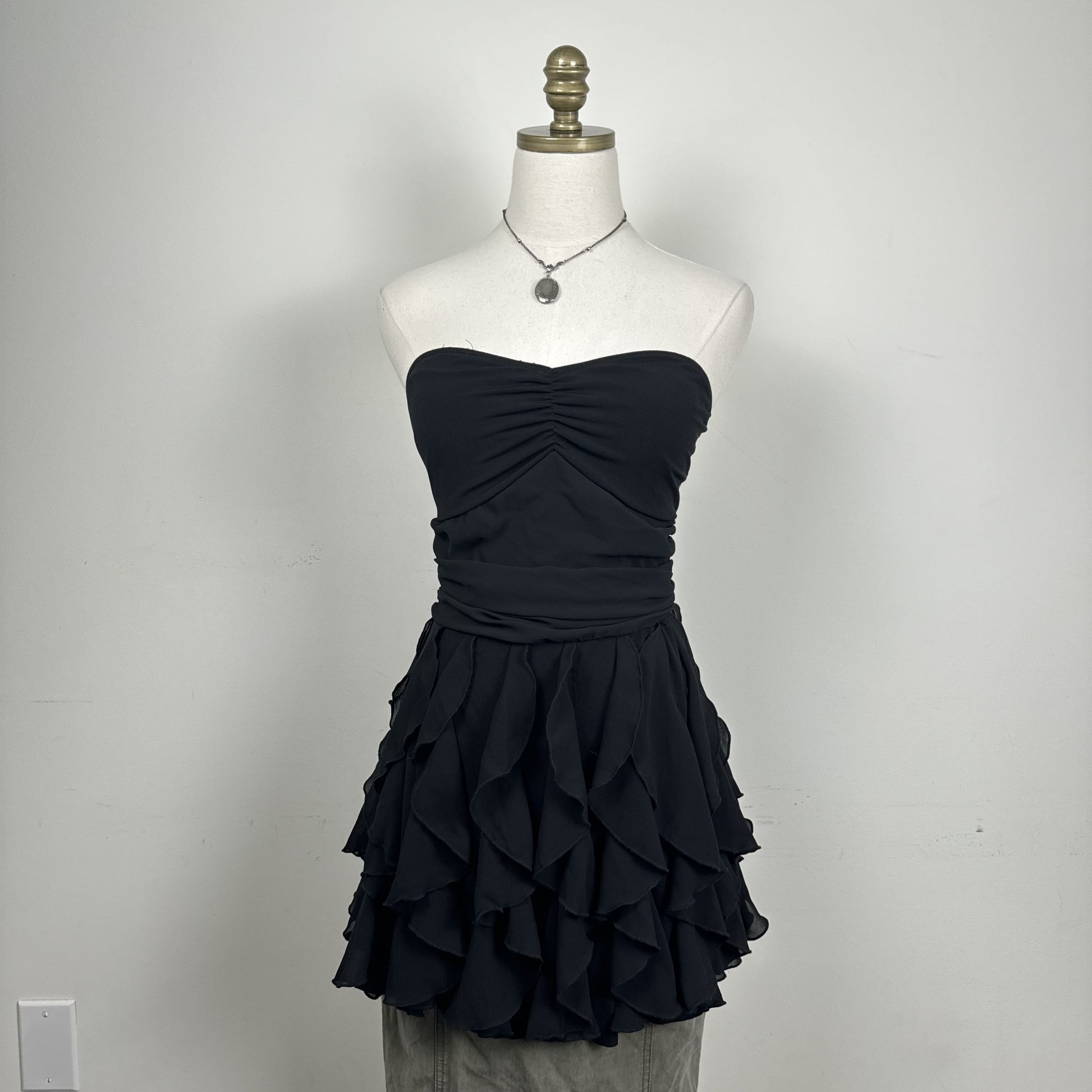 Black Chiffon Ruffle Hem Babydoll Tube Top – view 2