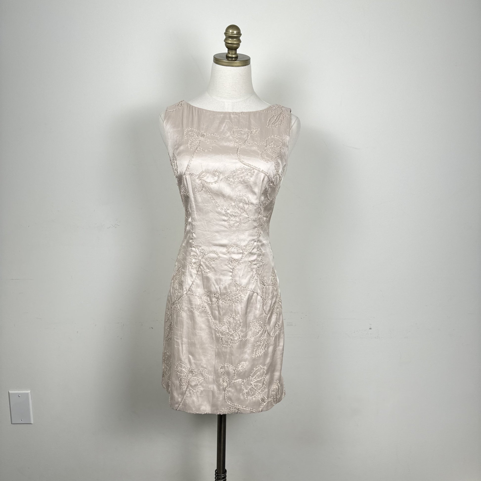 Beige Embroidered Fitted Sheath Dress with Lining – view 2