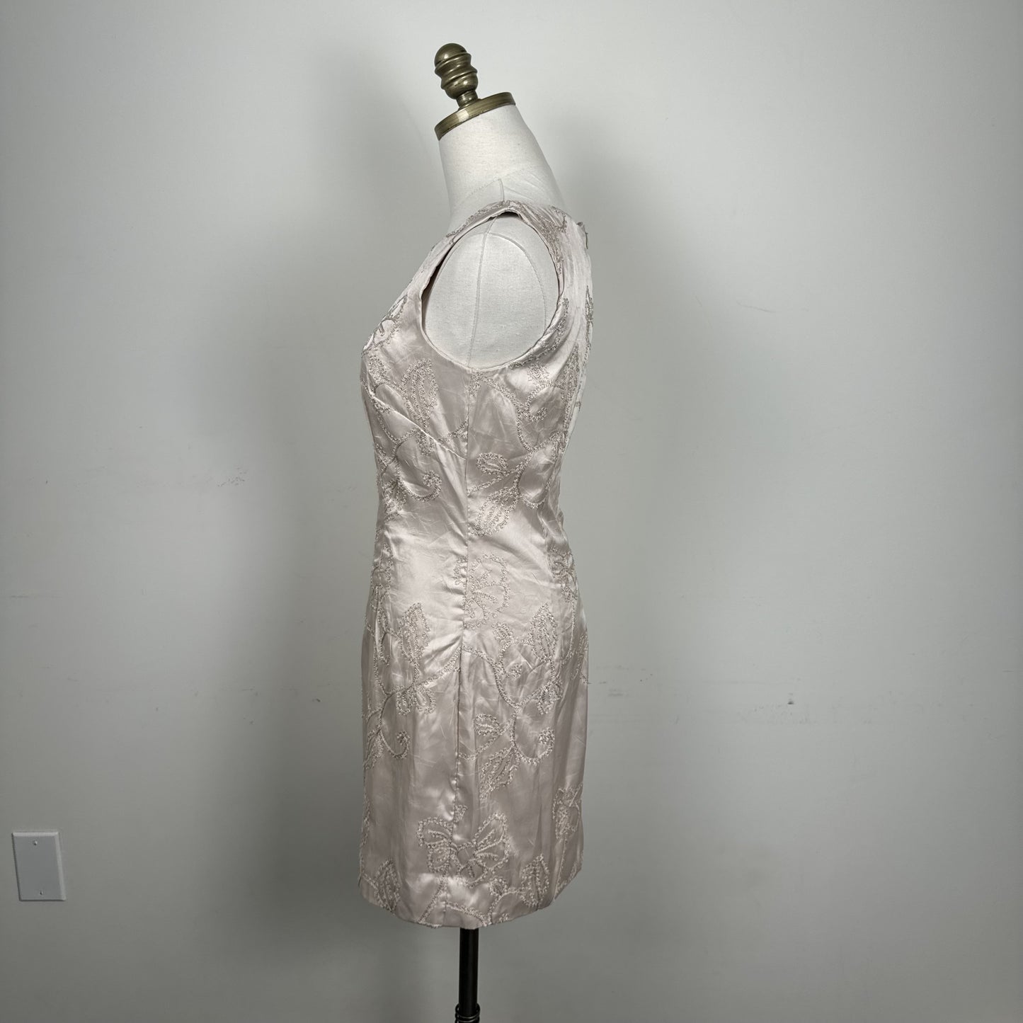 Beige Embroidered Fitted Sheath Dress with Lining – view 7
