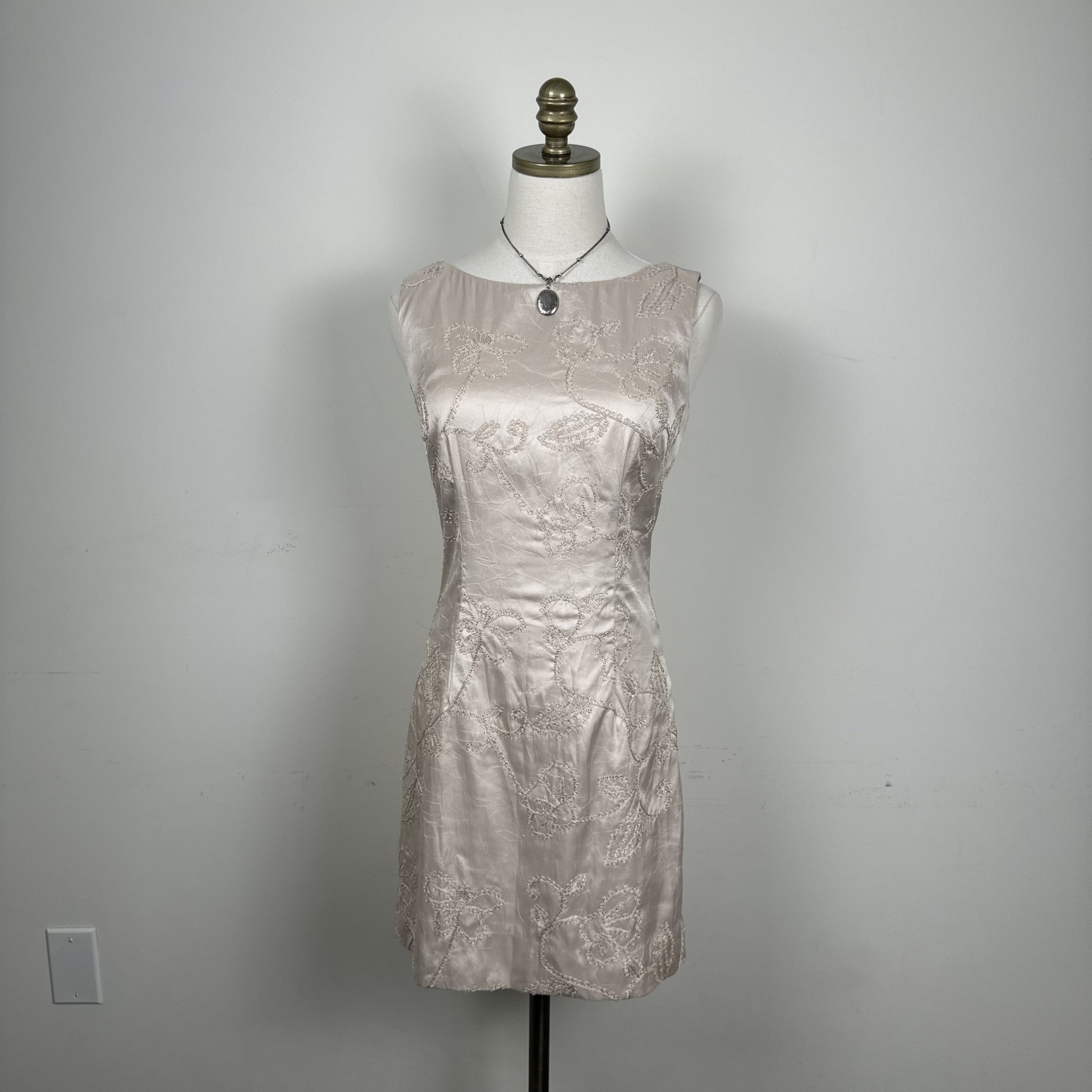 Beige Embroidered Fitted Sheath Dress with Lining – view 9